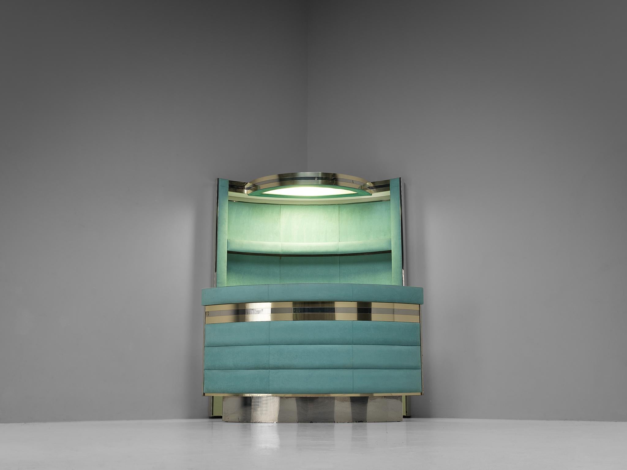 Stunning Cocktail Bar Cabinet with Stool in The Style of Willy Rizzo Italiano en venta