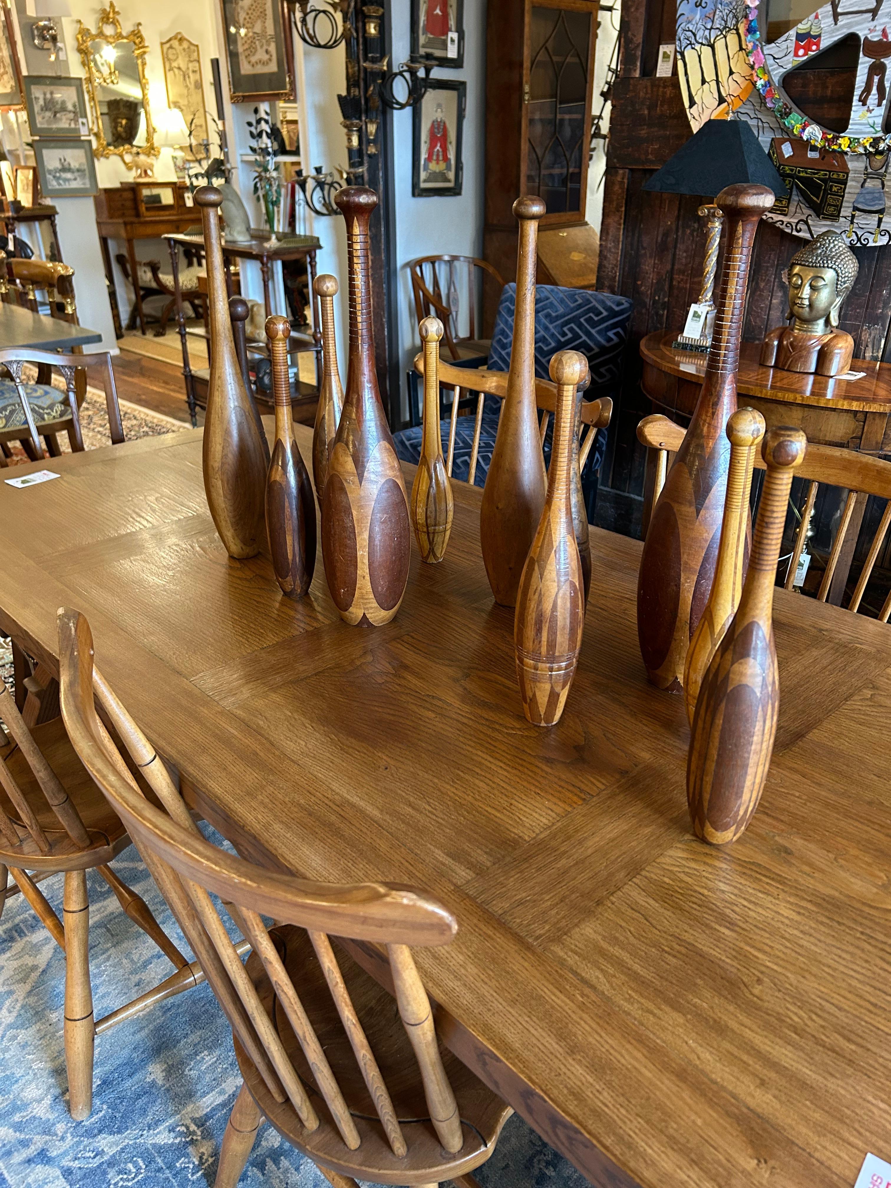 Vittoriano Stupefacente collezione di clave da ginnastica in legno del XIX secolo in vendita