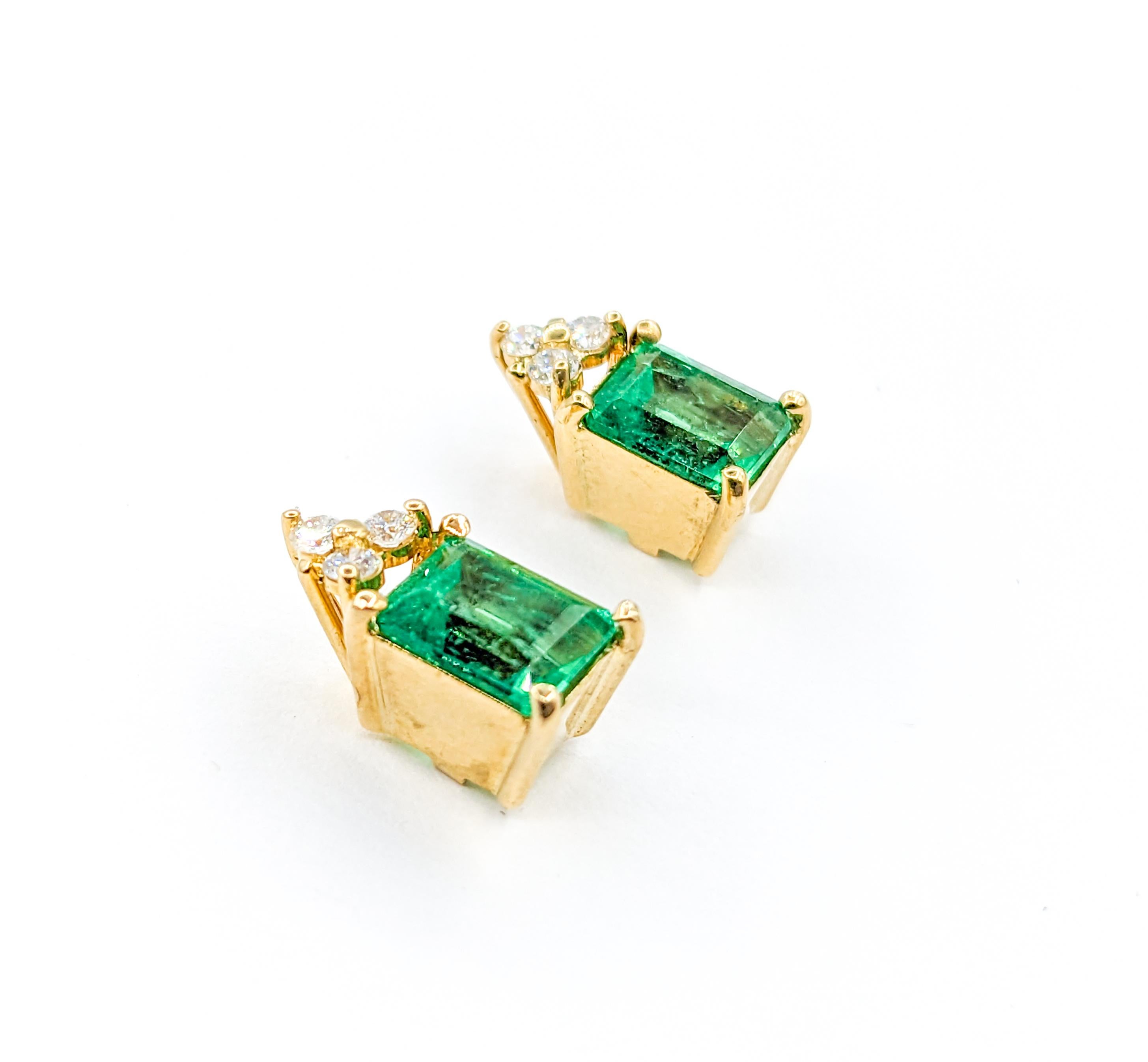 Women's Stunning Colombian Emerald & Diamond Stud Earrings with GIA Report For Sale