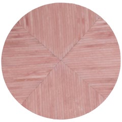 Superbe tapis rond coloré La Quinta Pink en cuir de vachette par Art Hide