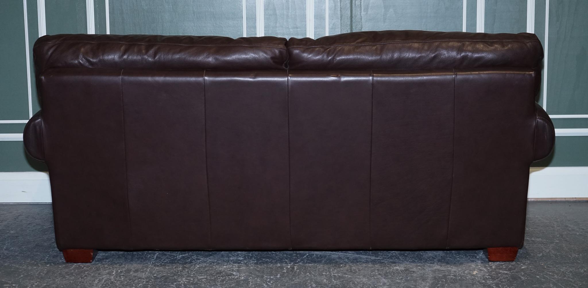 Stunning Comfortable Brown Leather Three to Four Seater Sofa For Sale 8