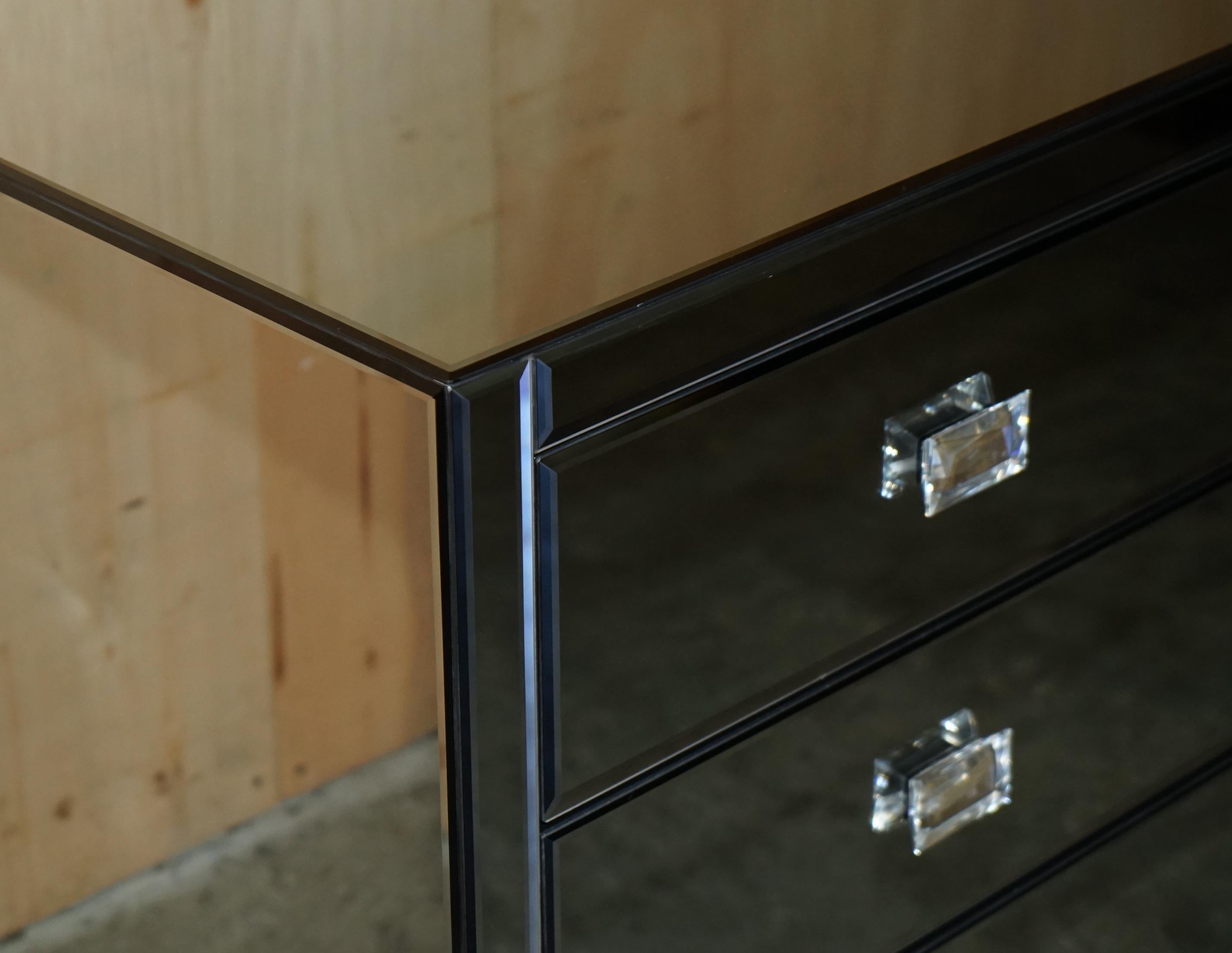 Hand-Crafted STUNNING CONTEMPORARY EXTRA DEEP OKA FURNiTURE MIRRORED GLASS CHEST OF DRAWERS For Sale