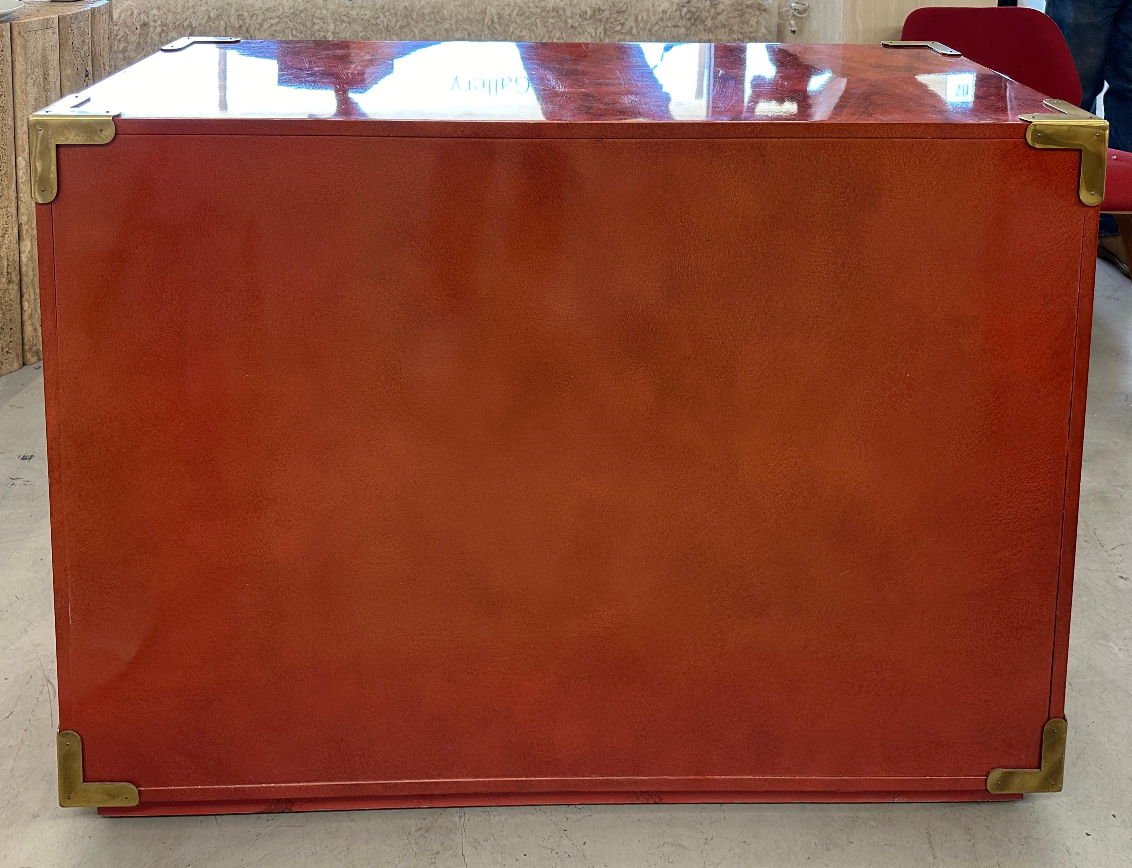 Stunning Coral Red Lacquer & Brass Mastercraft Asian Chest For Sale 1