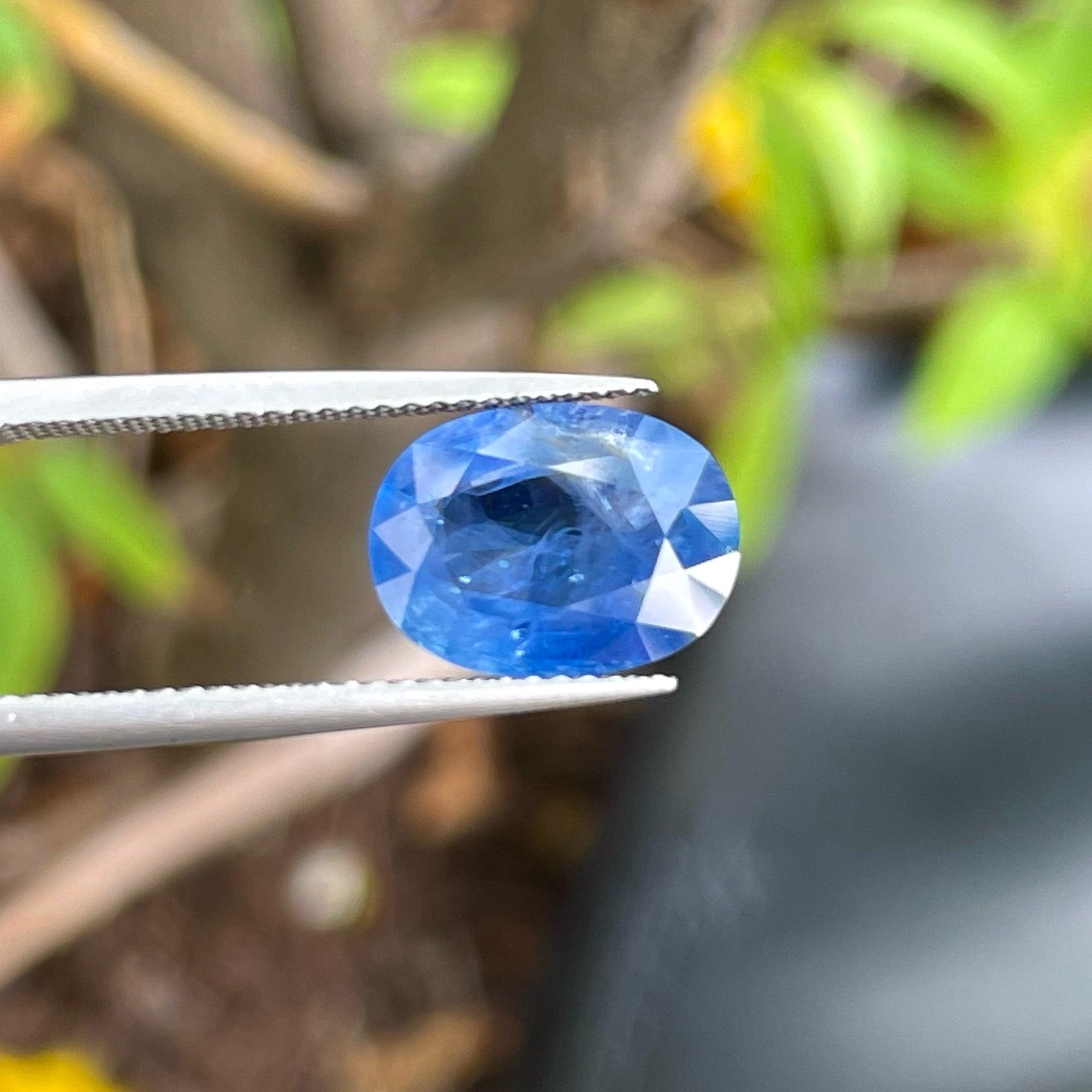 Stunning Cornflower Blue Sapphire Gemstone of 4.30 carats from Sri Lanka has a wonderful cut in a Oval shape, incredible Blue color, Great brilliance. This gem is SI Clarity.

Product Information:
GEMSTONE TYPE:	Stunning Cornflower Blue Sapphire