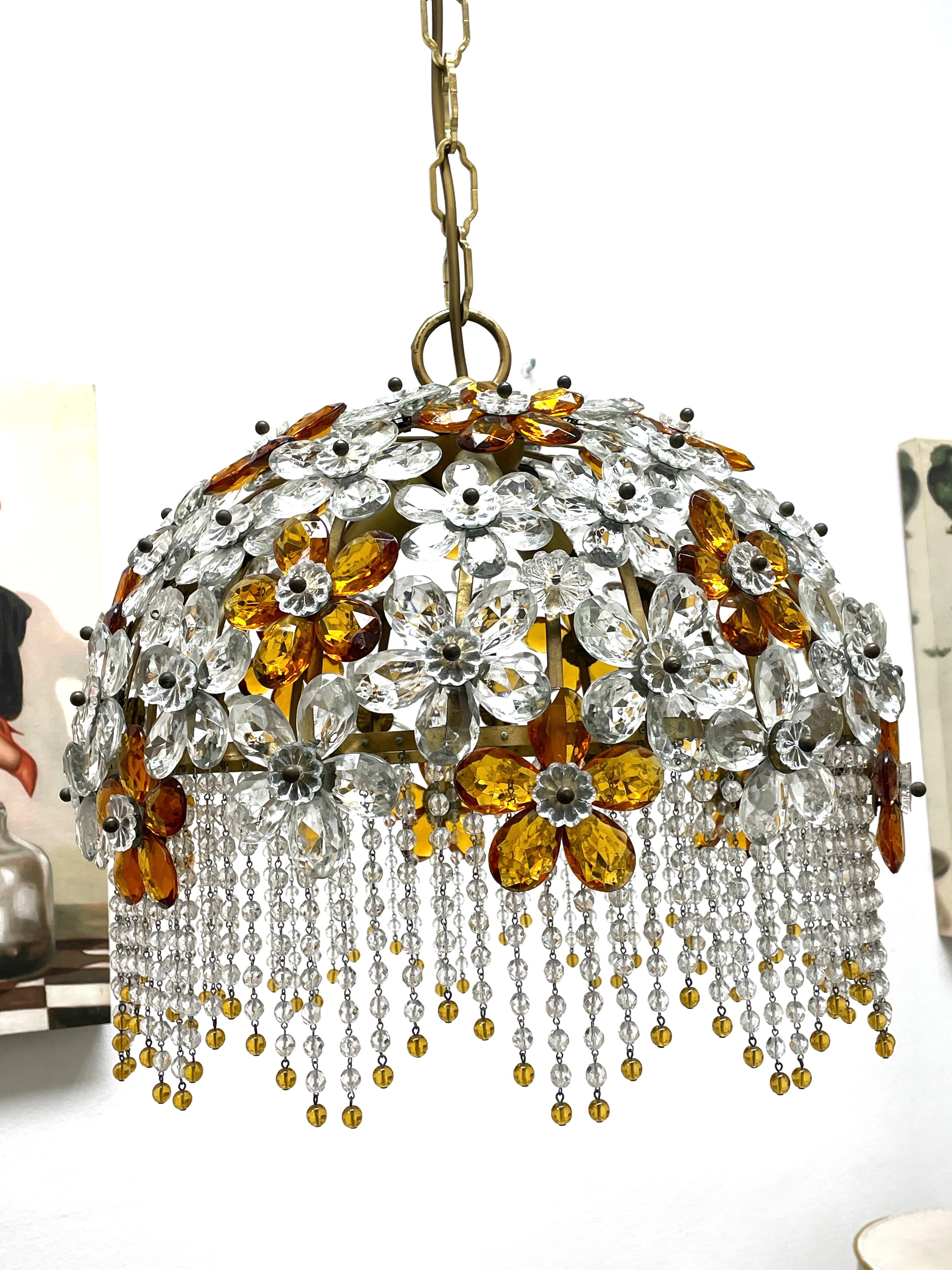 Italian Stunning Crystal Flower Chandelier Pendant Light Banci Italy, Vintage 1960s