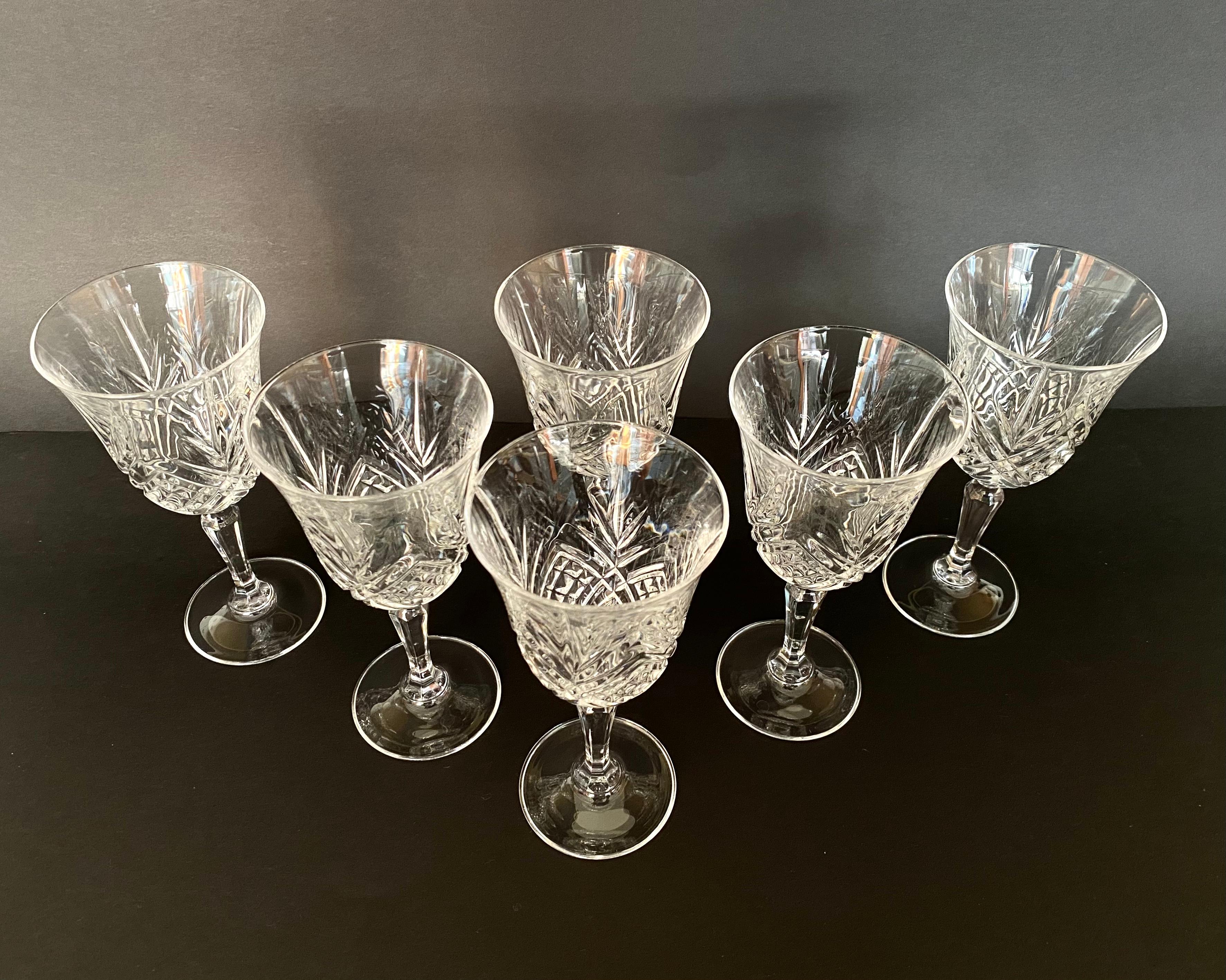 Stunning Crystal Wine Glasses, Set 6, France, 1980 Vintage Wine Glasses 1