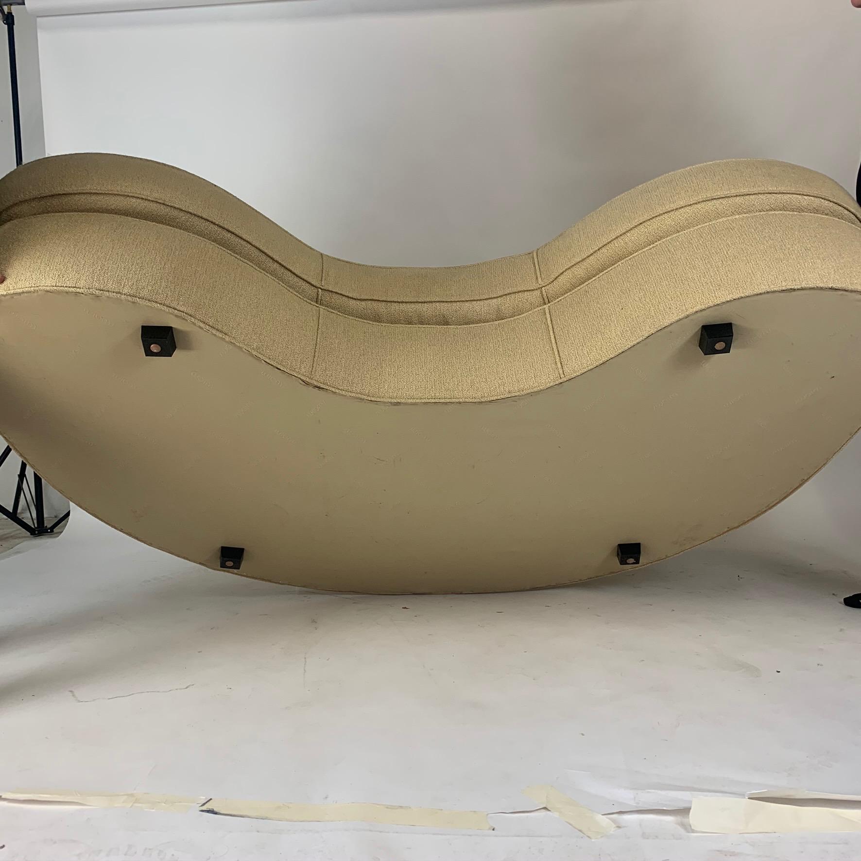 Modern Stunning Curved Sculptural Swaim Sofa Settee in the Manner of Vladimir Kagan