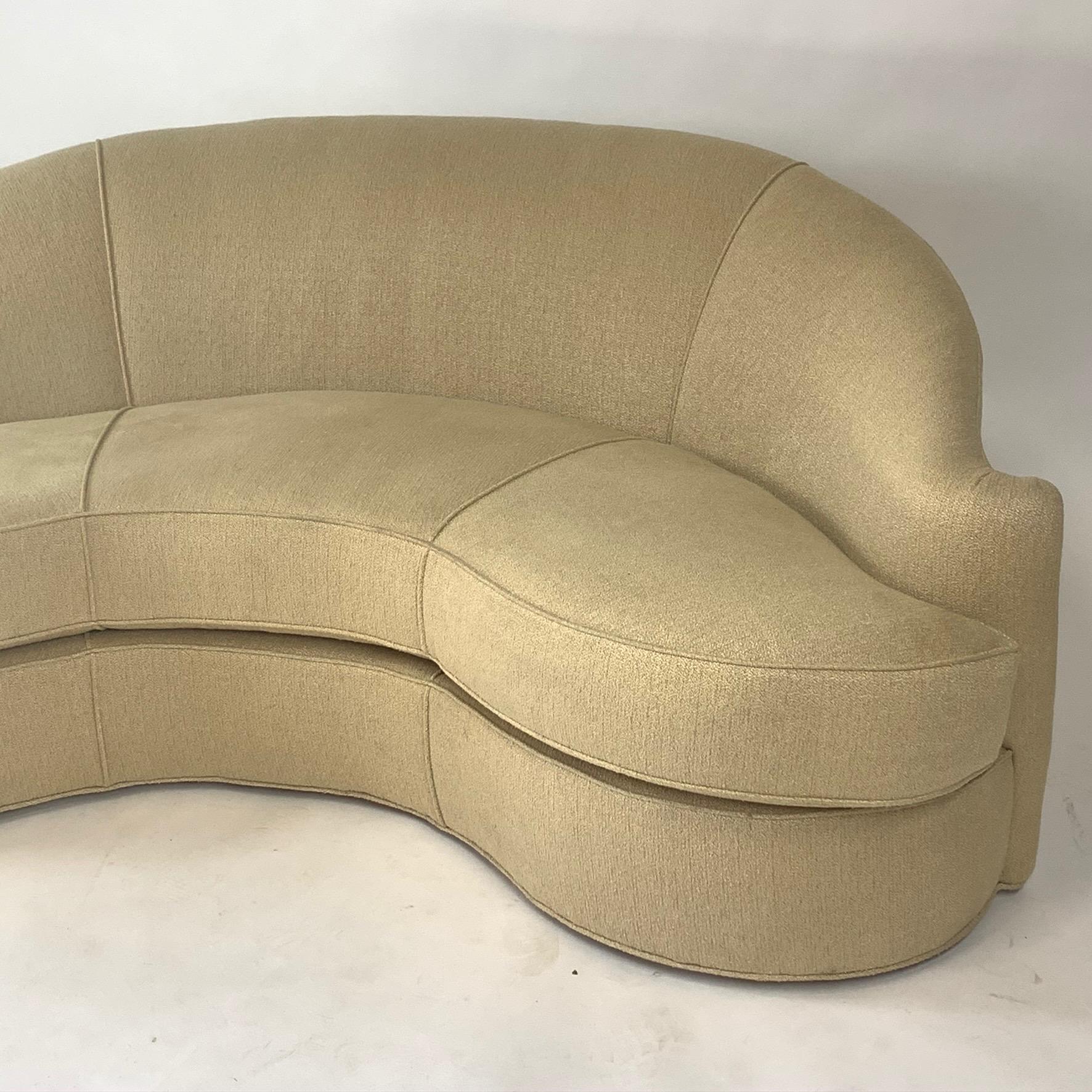 Contemporary Stunning Curved Sculptural Swaim Sofa Settee in the Manner of Vladimir Kagan
