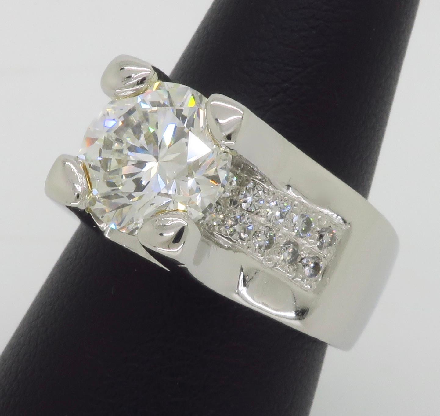 Stunning Custom 3.36CTW Diamond Platinum Ring For Sale 2