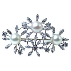 Retro Stunning "daisies" brooch with diamonds and pearls