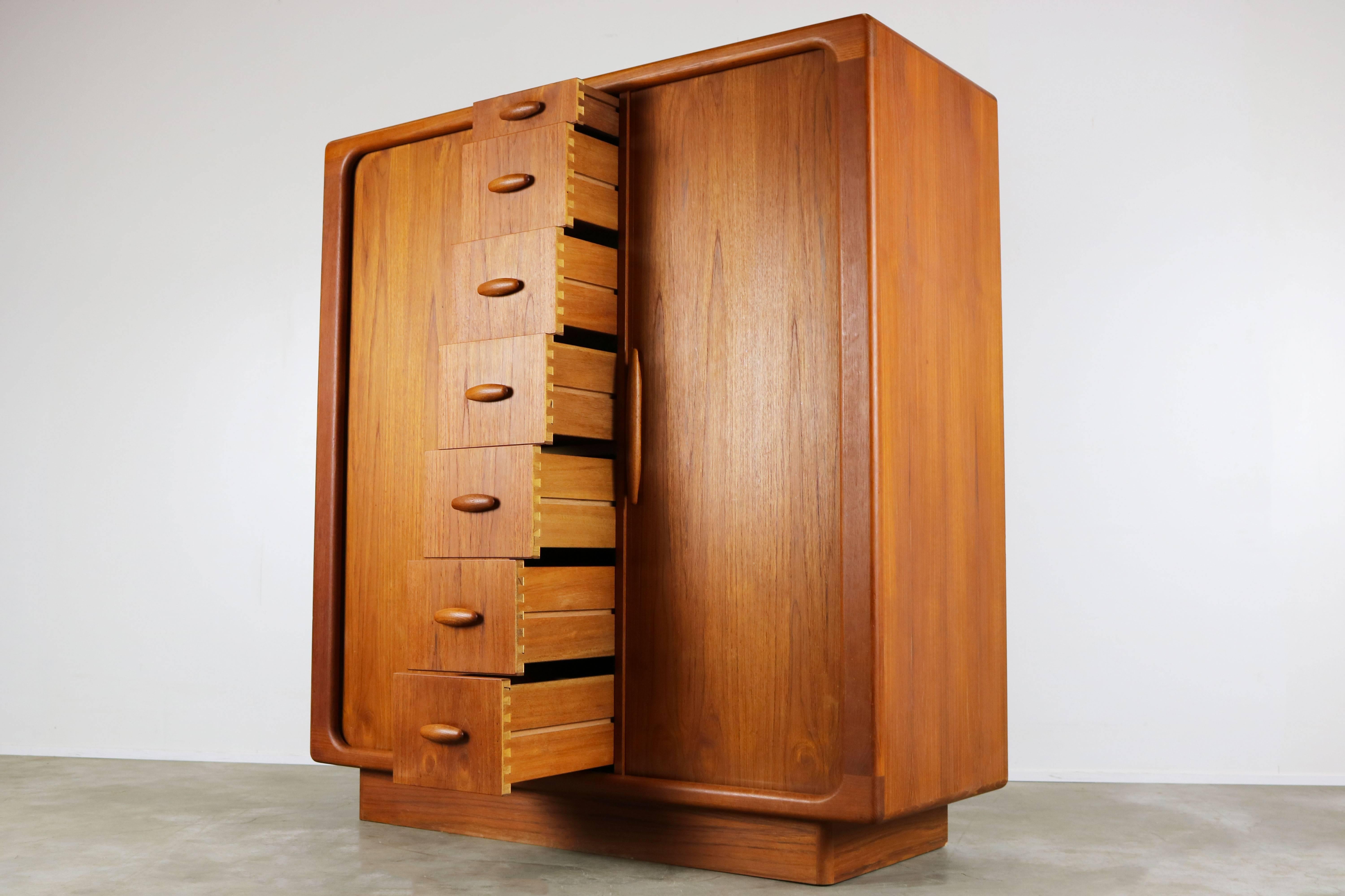 Stunning Danish Dresser or Gentleman’s Chest in Teak by Dyrlund, 1960 7