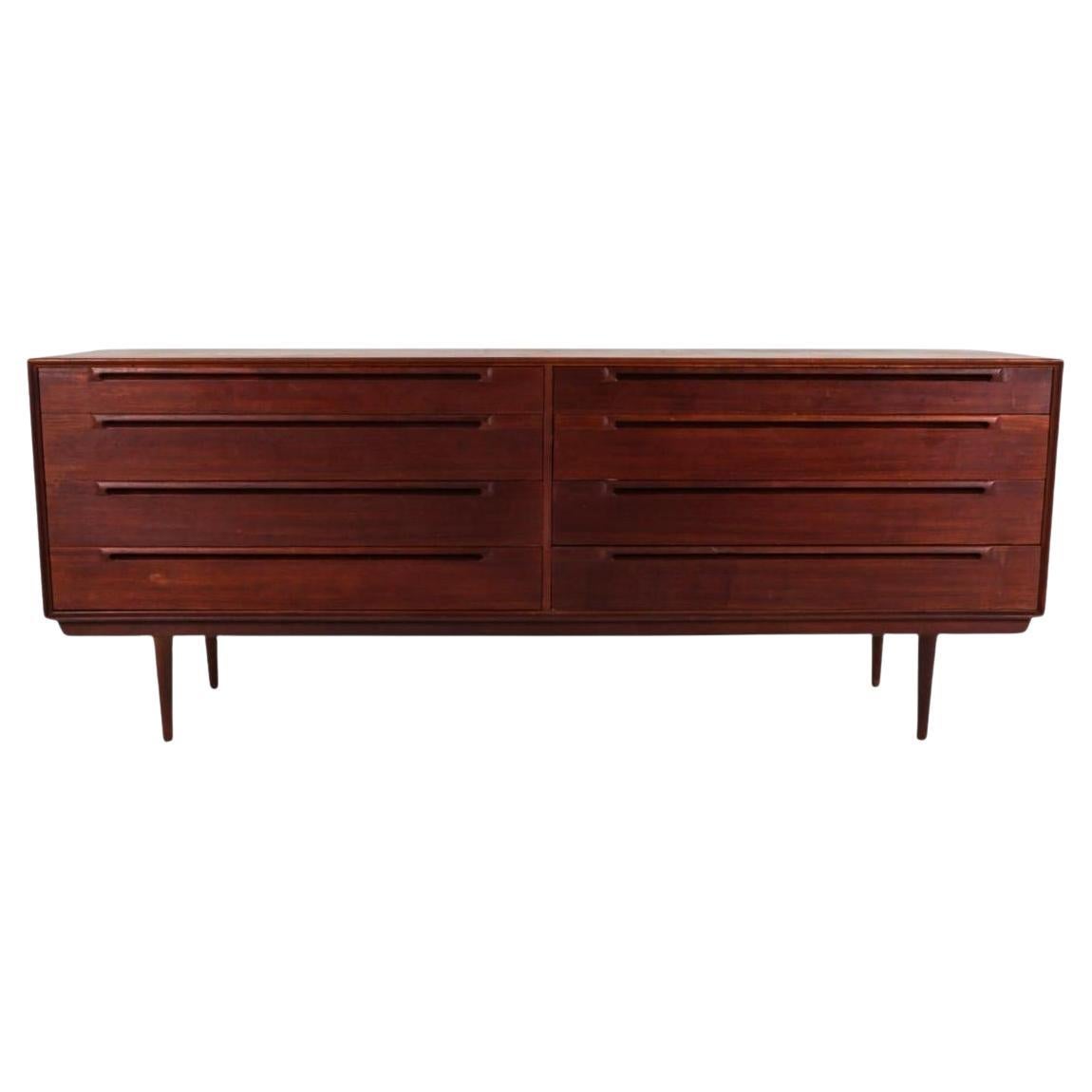 Stunning Danish modern Sven Ellekaer long low Teak 8 drawer dresser