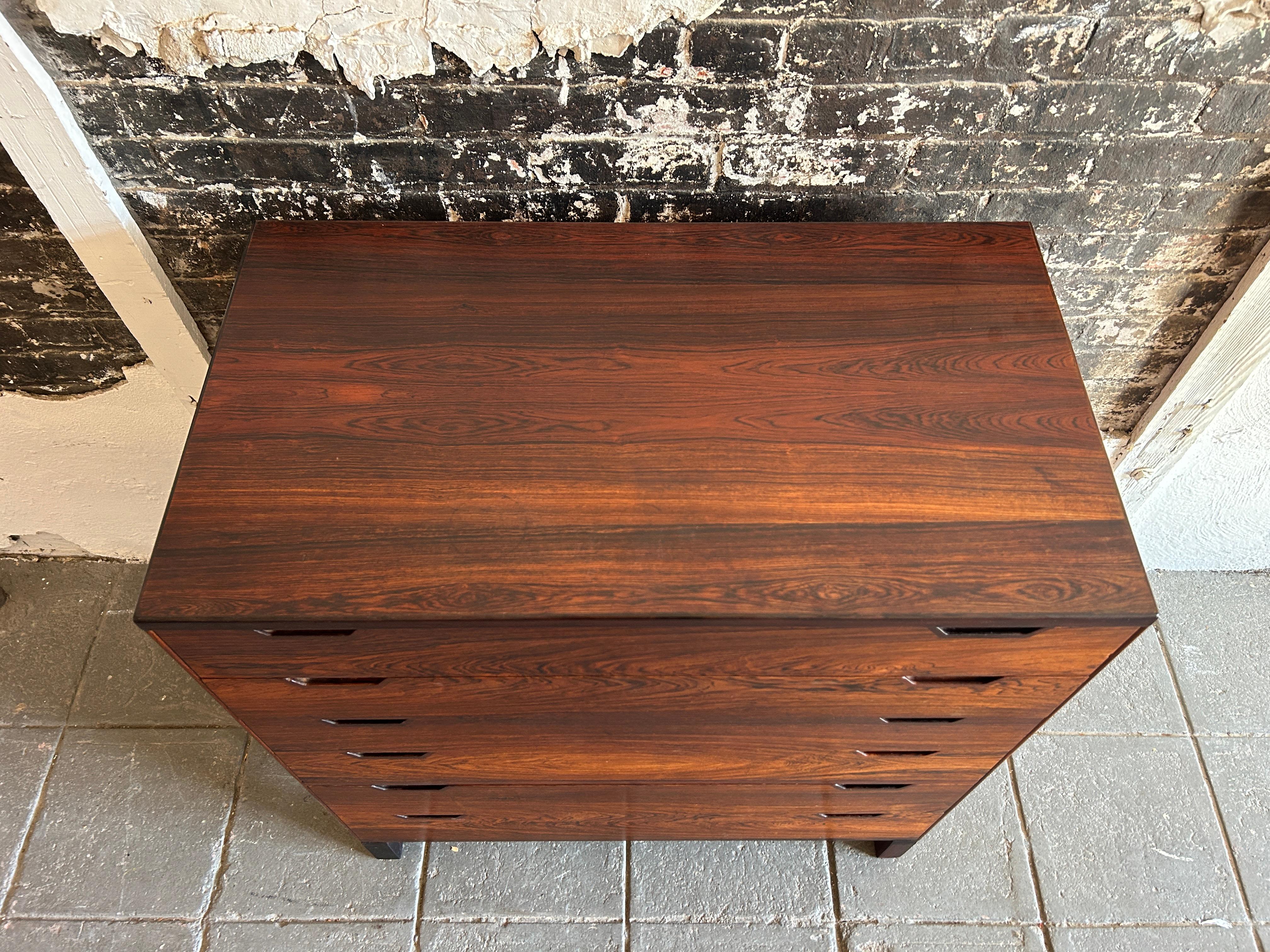 Stunning danish modern Svend Langkilde Rosewood 6 drawer tall dresser  In Good Condition In BROOKLYN, NY