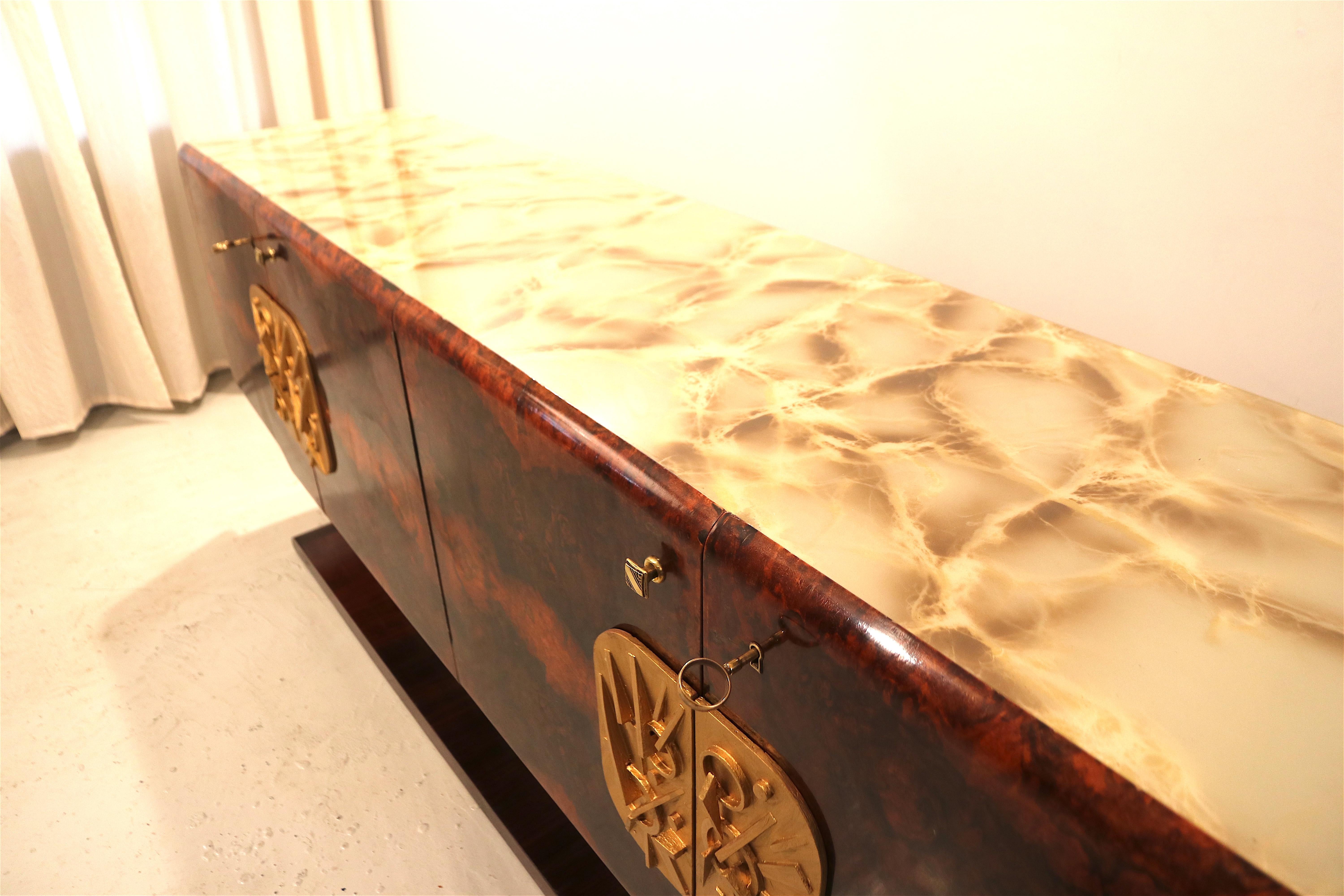 Mid-Century Modern Stunning Dassi Style Italian Burl Credenza Sideboard For Sale