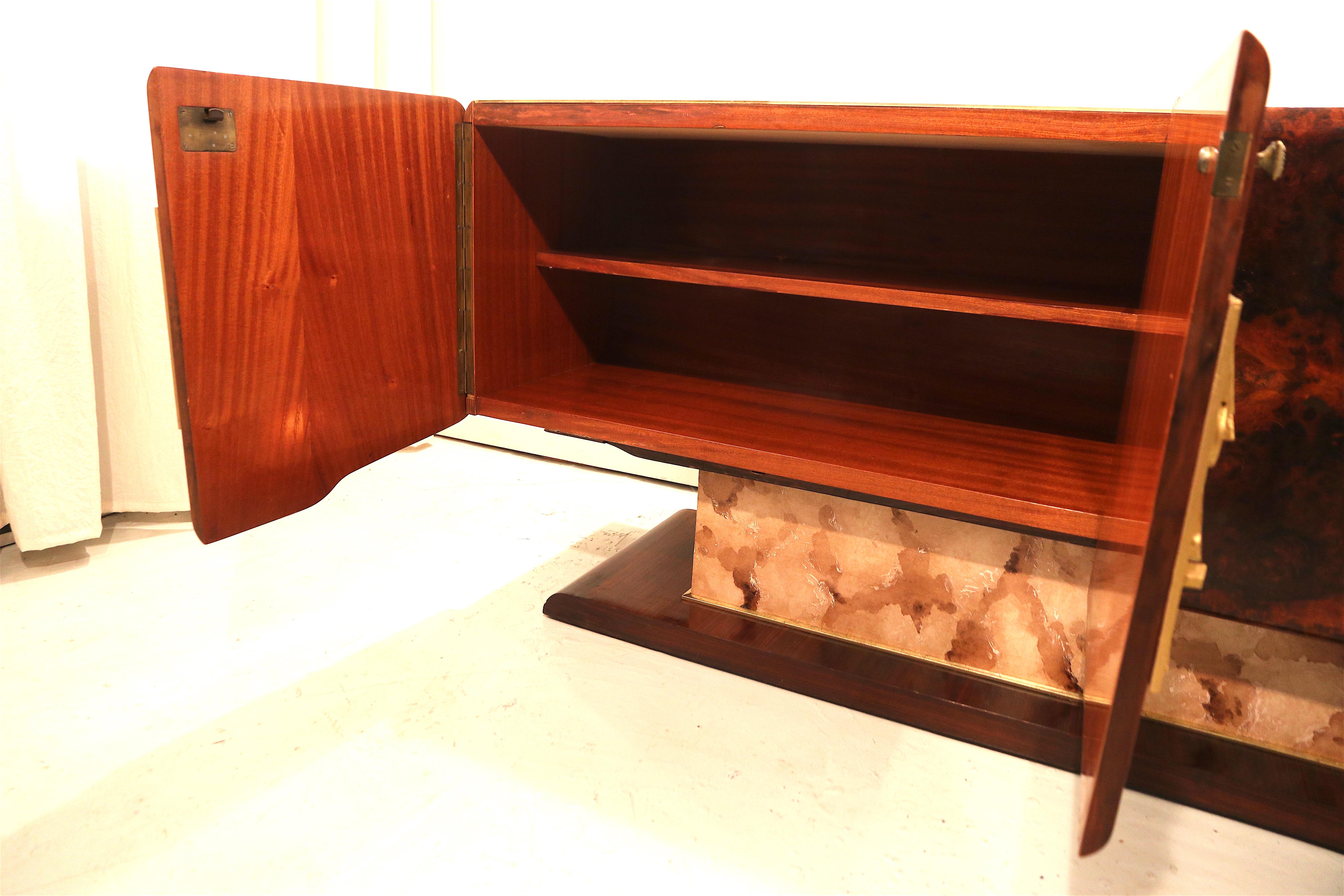 Mid-20th Century Stunning Dassi Style Italian Burl Credenza Sideboard For Sale