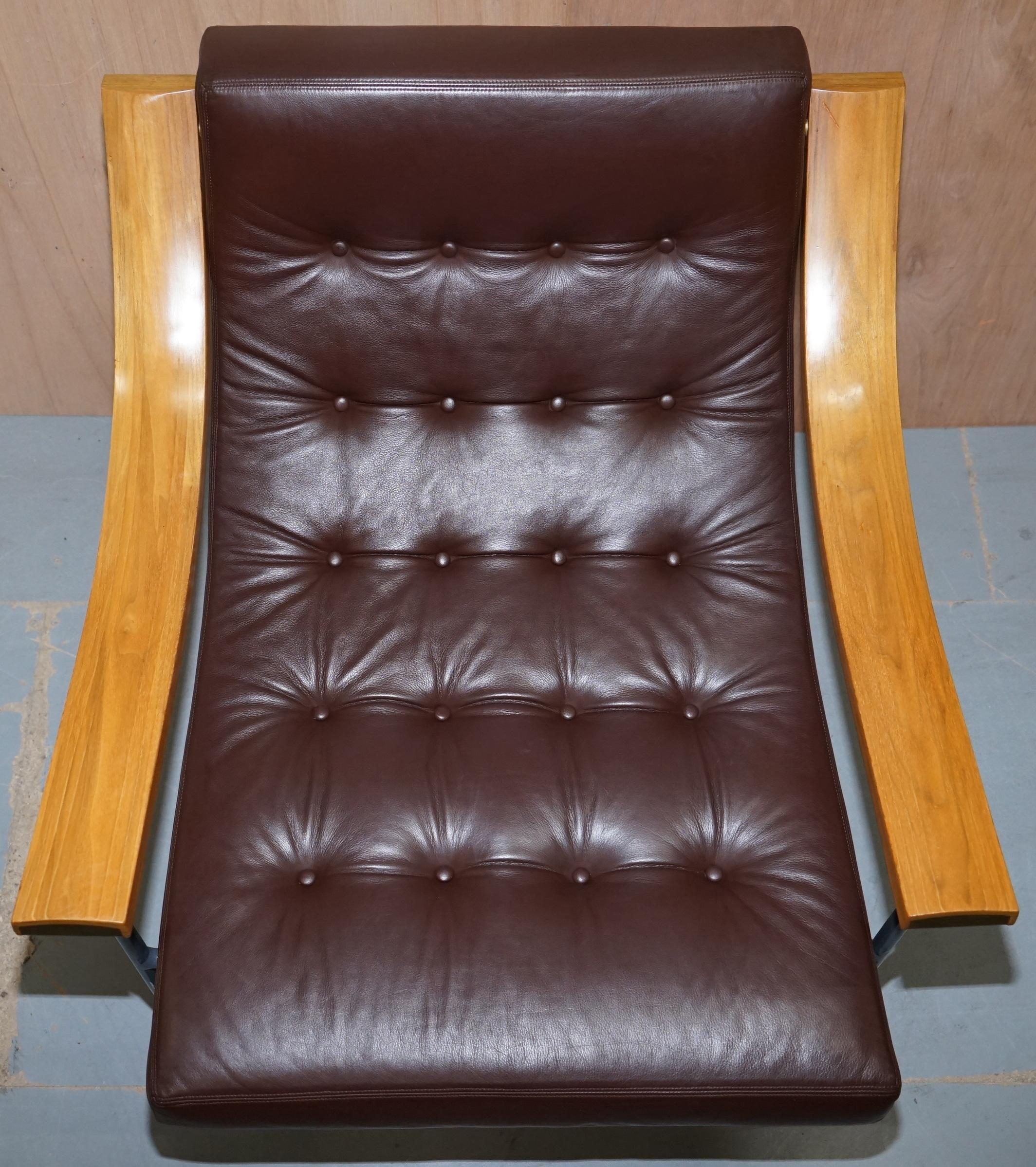 Stunning David Linley St Moritz Lounge Armchair & Ottoman Italian Brown Leather In Good Condition In West Sussex, Pulborough