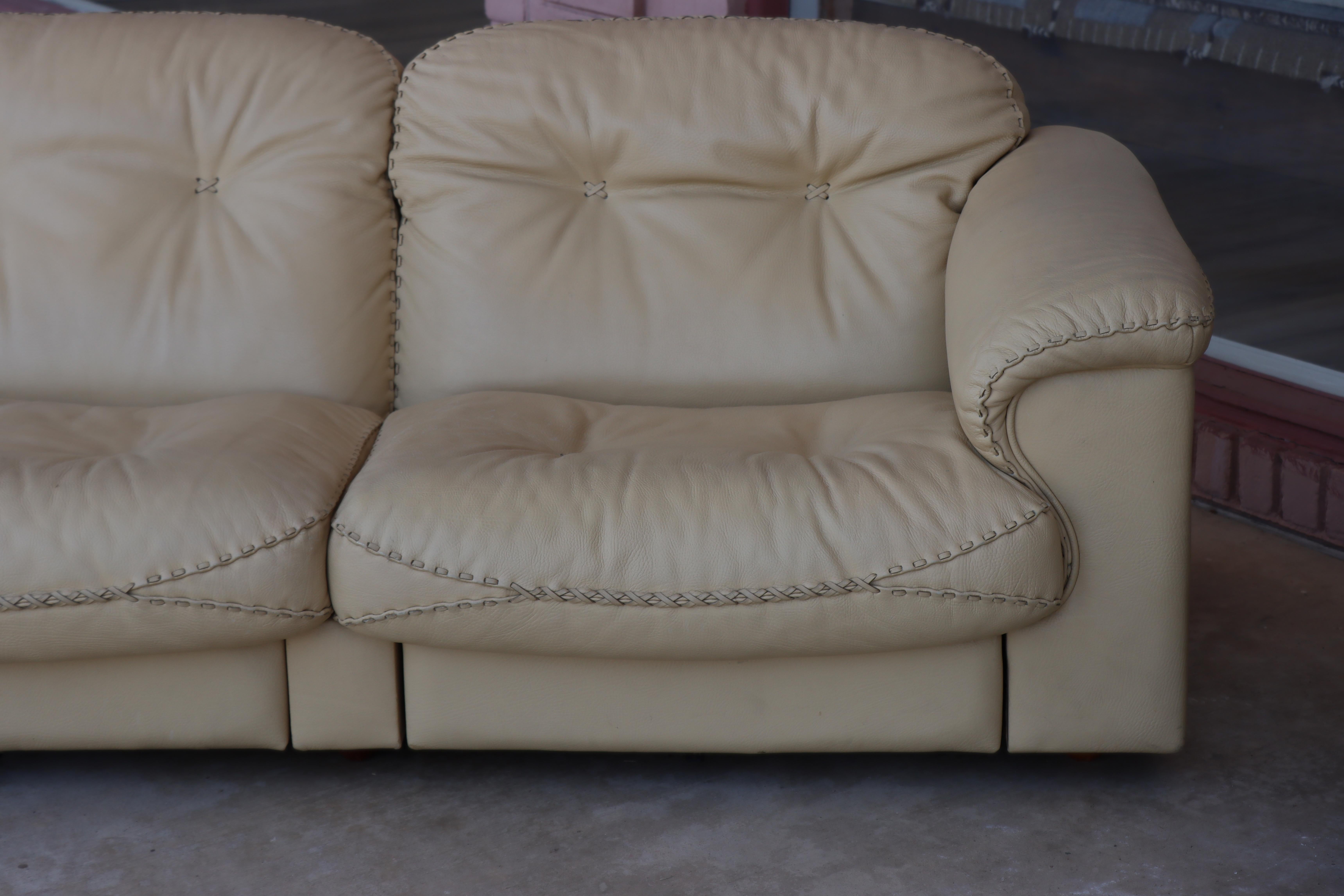 Stunning De Sede DS-101 Reclining Sofa in Light Butterscotch Leather (Schweizerisch) im Angebot