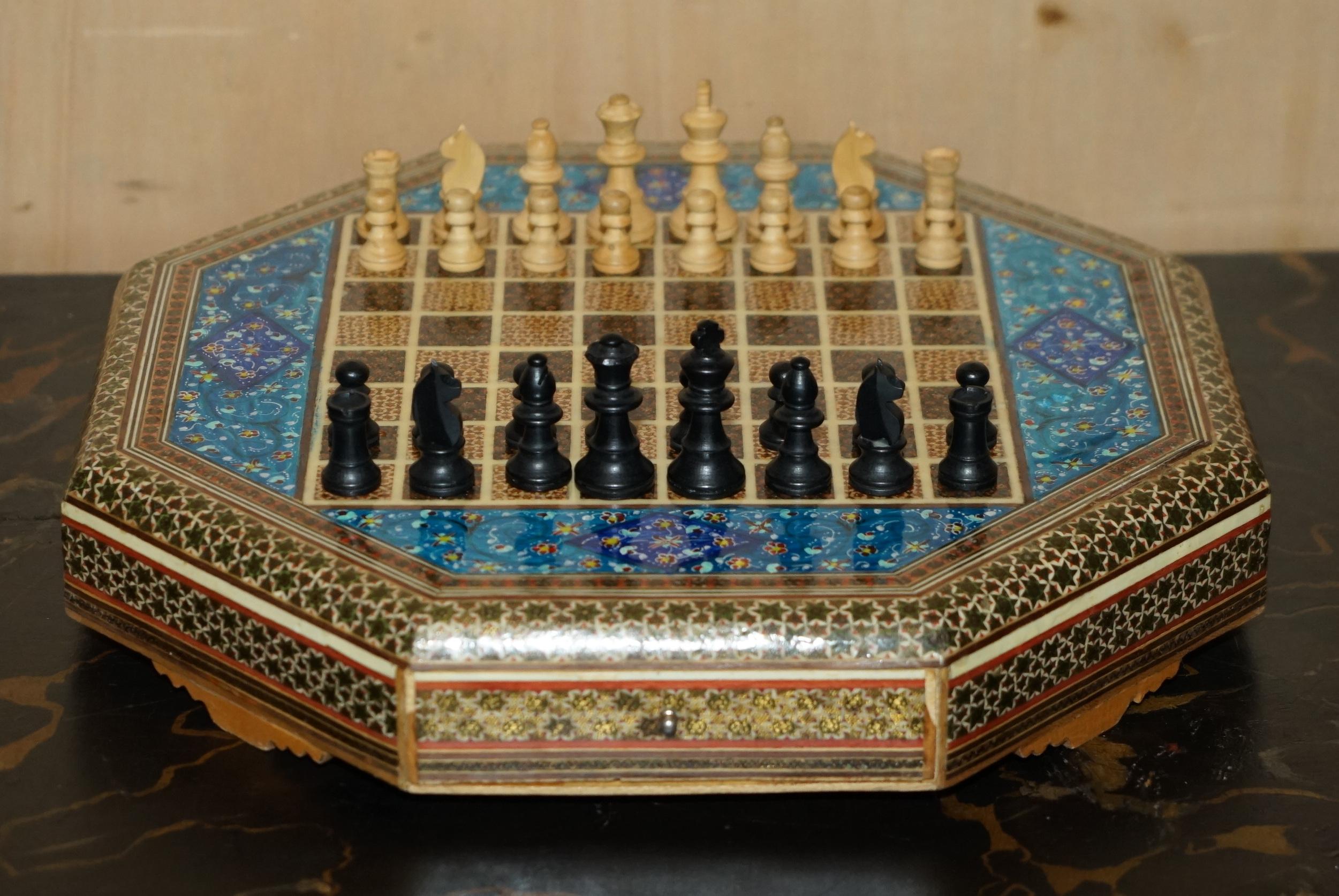 impresionante tablero de ajedrez antiguo con piezas de ajedrez de estilo stunton Artes y manualidades en venta