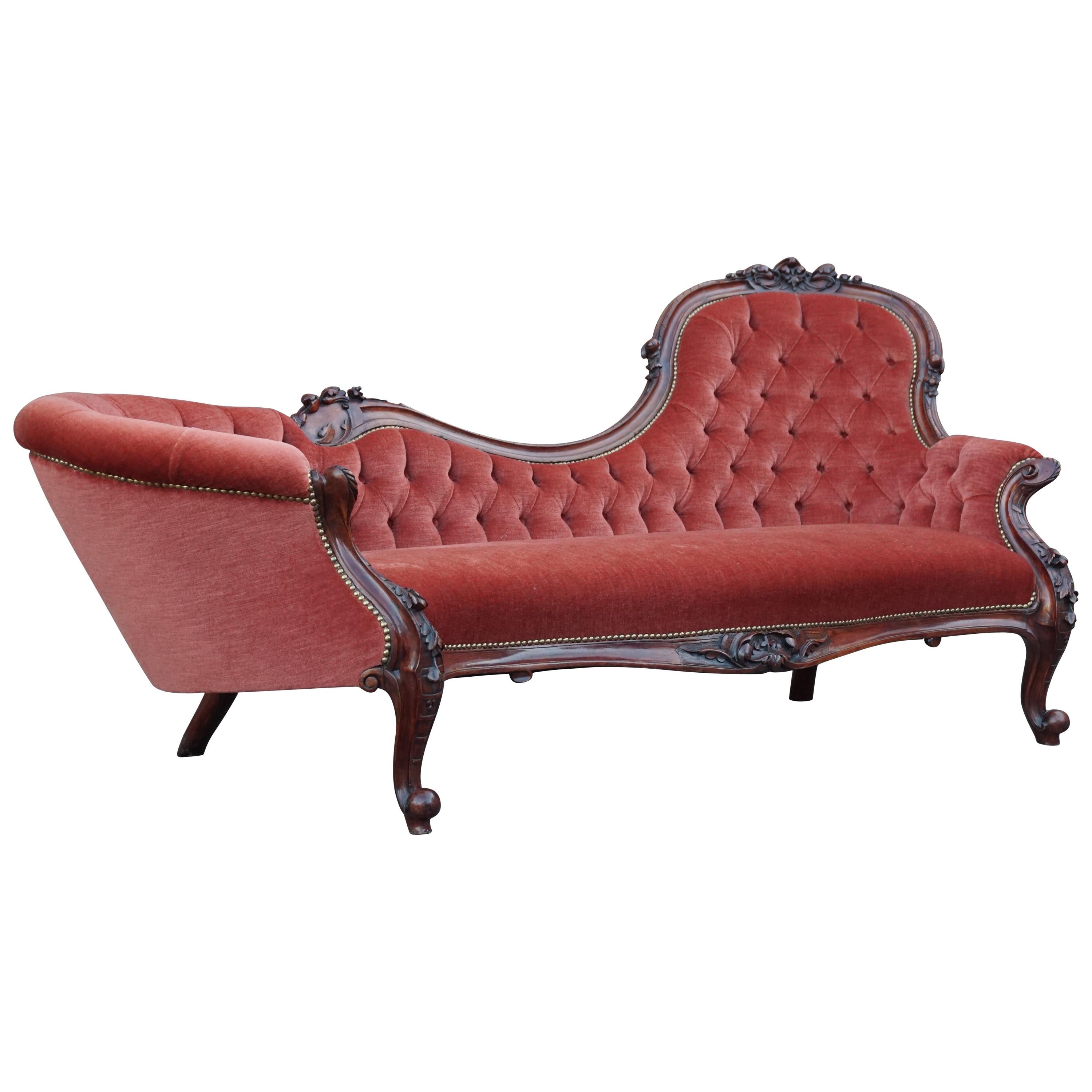 Stunning Design and Excellent Condition Antique Chaise Longue / Relaxing Chair