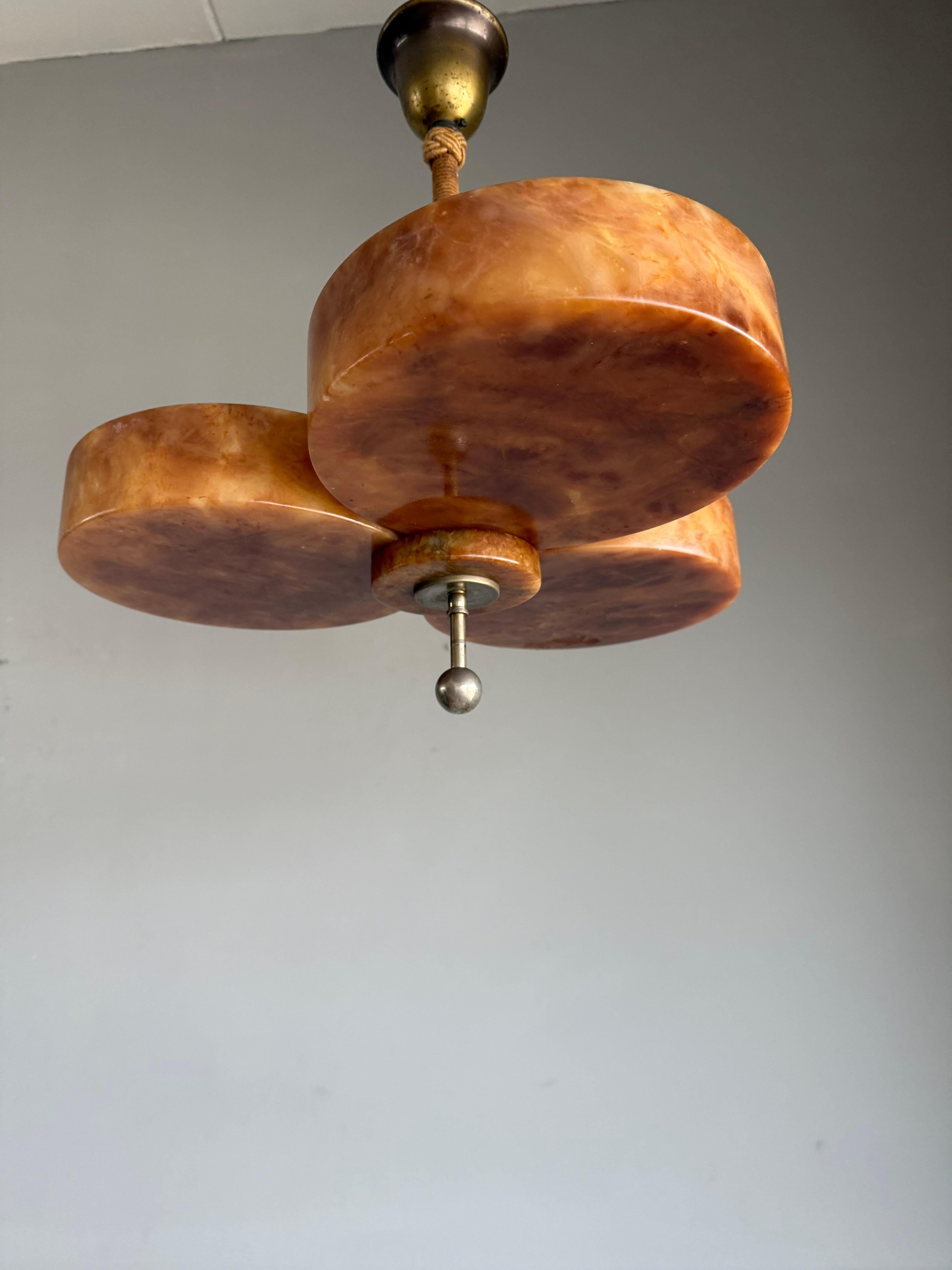 Stupefacente design, plafoniera in alabastro originale Bauhaus Art Deco 1920 in vendita 1