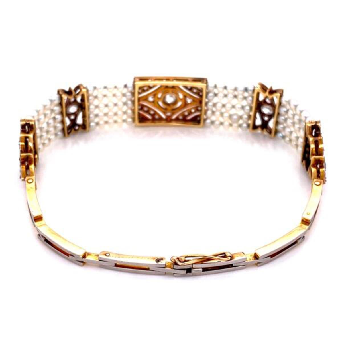 Stunning Diamond and Pearl Edwardian Platinum Bracelet Estate Fine Jewelry In Excellent Condition In Montreal, QC