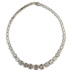 Superbe collier de diamants baguettes en or blanc 18 carats