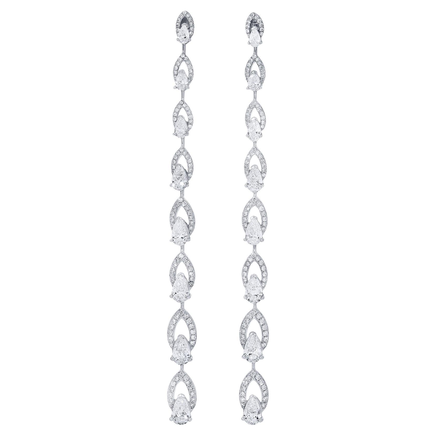 Superbes boucles d'oreilles lustre en or blanc 18 carats avec diamants de 3,88 carats