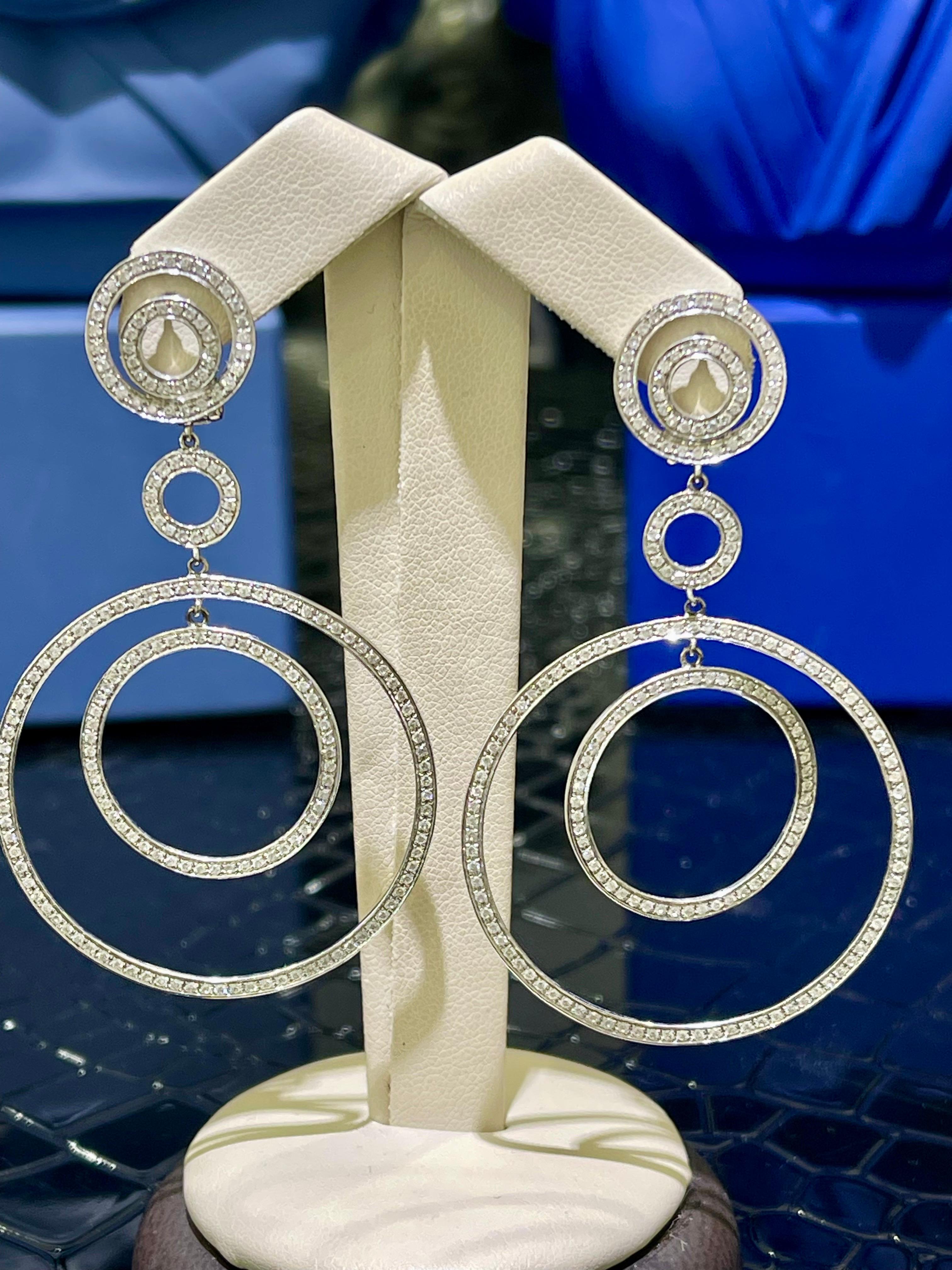 Modern Stunning Diamond Drop Earrings In 14k White Gold  For Sale