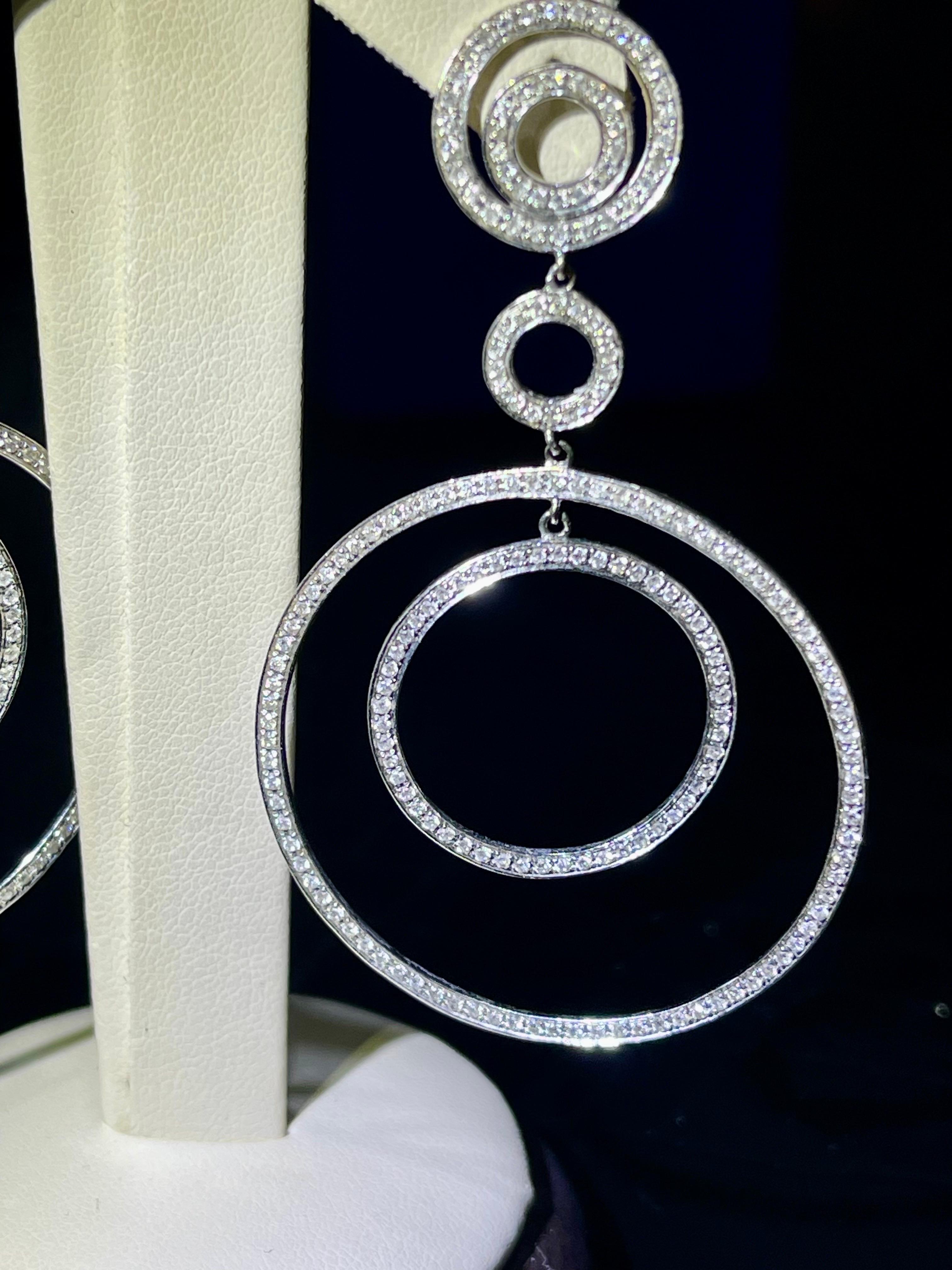 Stunning Diamond Drop Earrings In 14k White Gold  For Sale 1