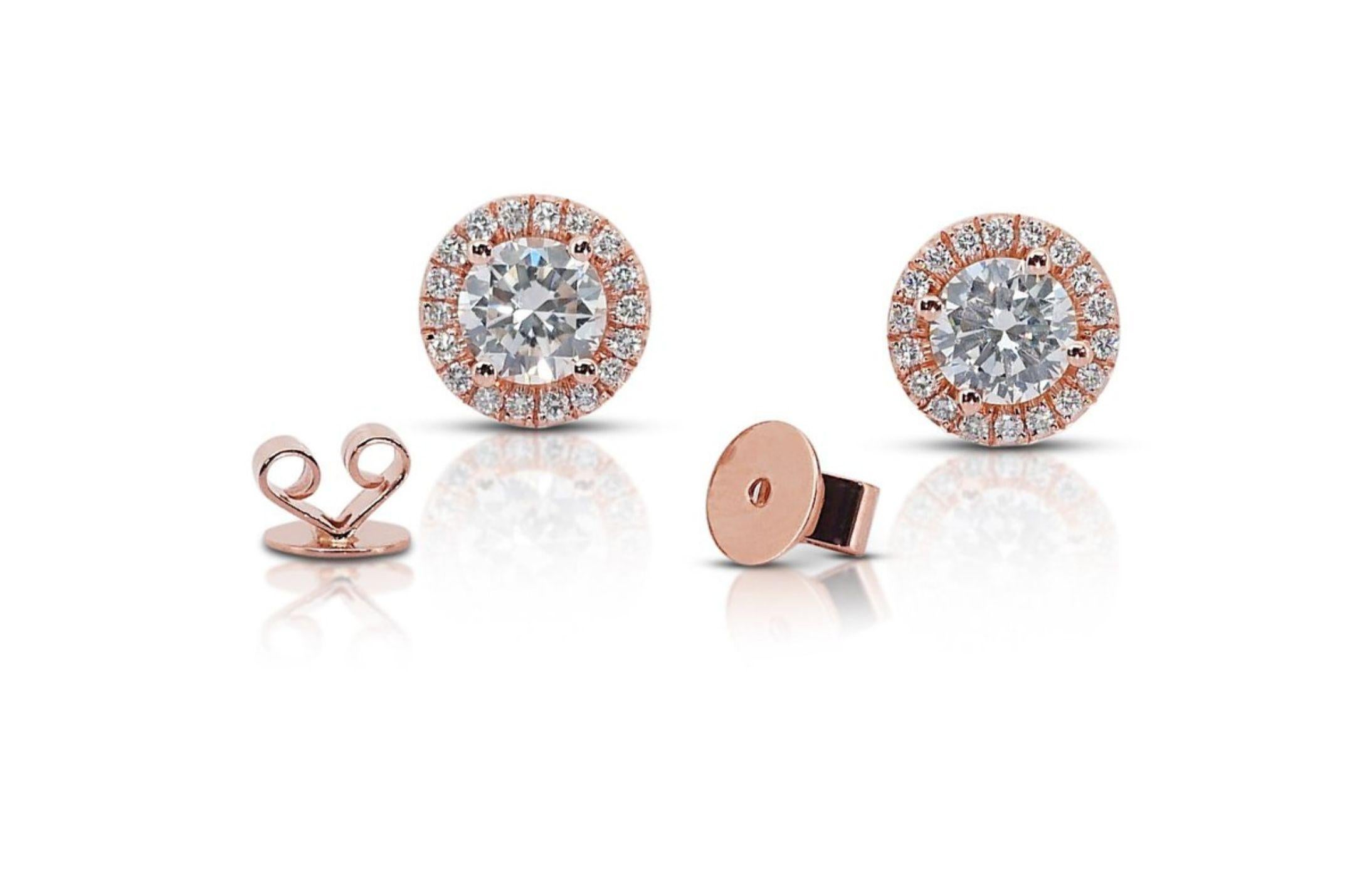 Stunning Diamond Earrings with 1.2 carat Round Brilliant Diamond For Sale 4