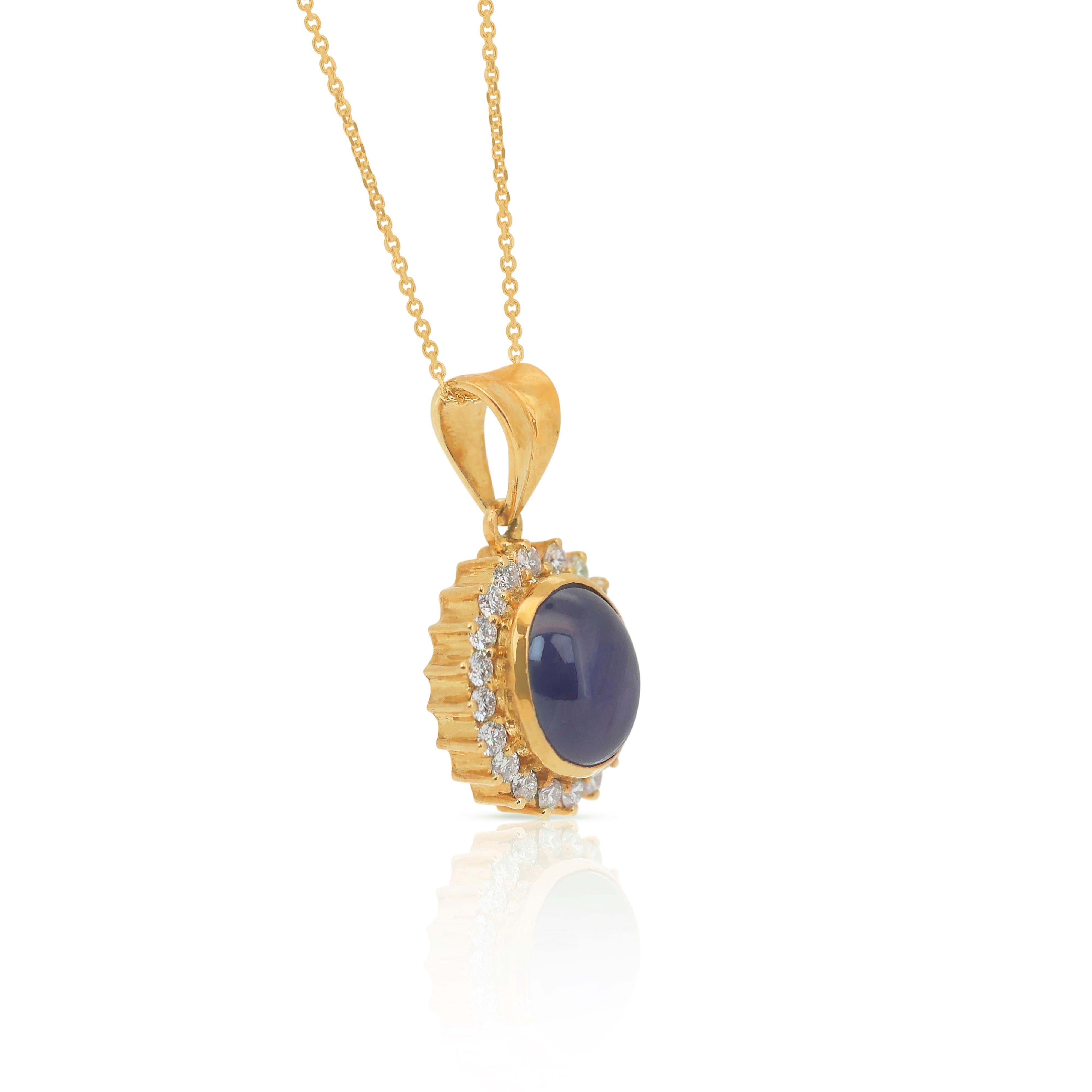 Exquisite 5.72ct Star Sapphire and Diamonds Necklace with Pendant -IGI Certified In New Condition In רמת גן, IL