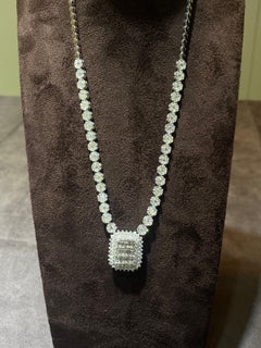 Stunning Diamond White Gold 18K Necklace for Her