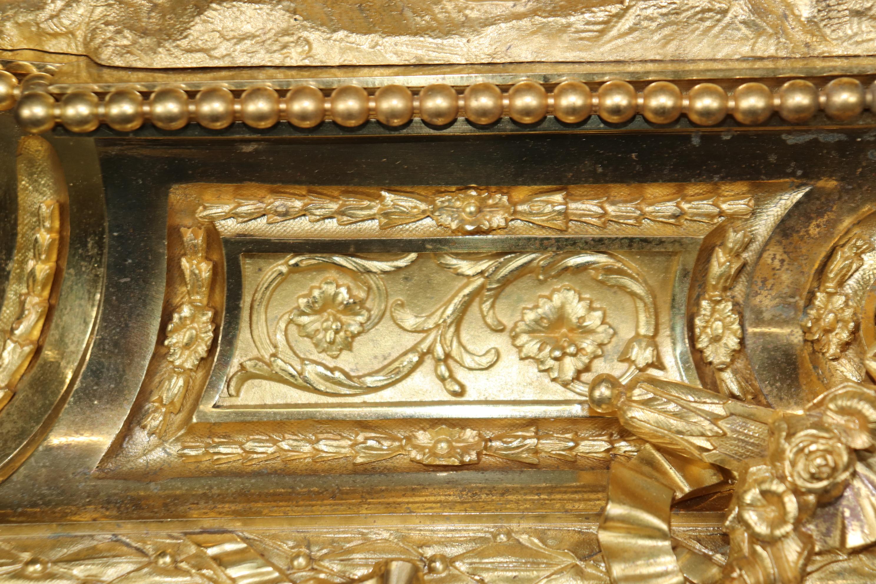 Stunning Dore' Bronze and dark Bronze Cherub Mantel Clock by Vannier of Paris 11