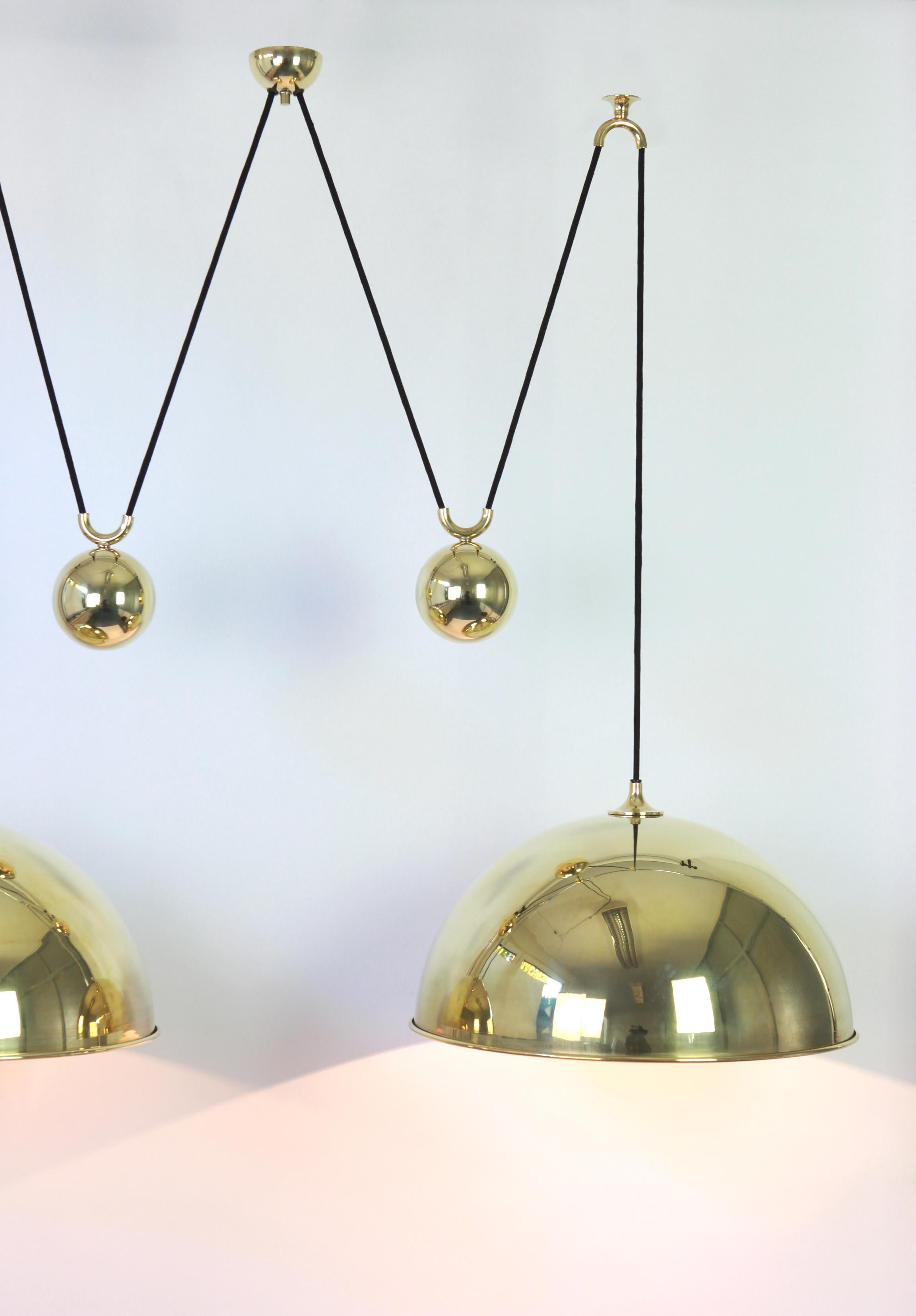 Stunning Double Brass Pendant with Adjustable Counter Weights by Florian Schulz In Good Condition In Aachen, NRW
