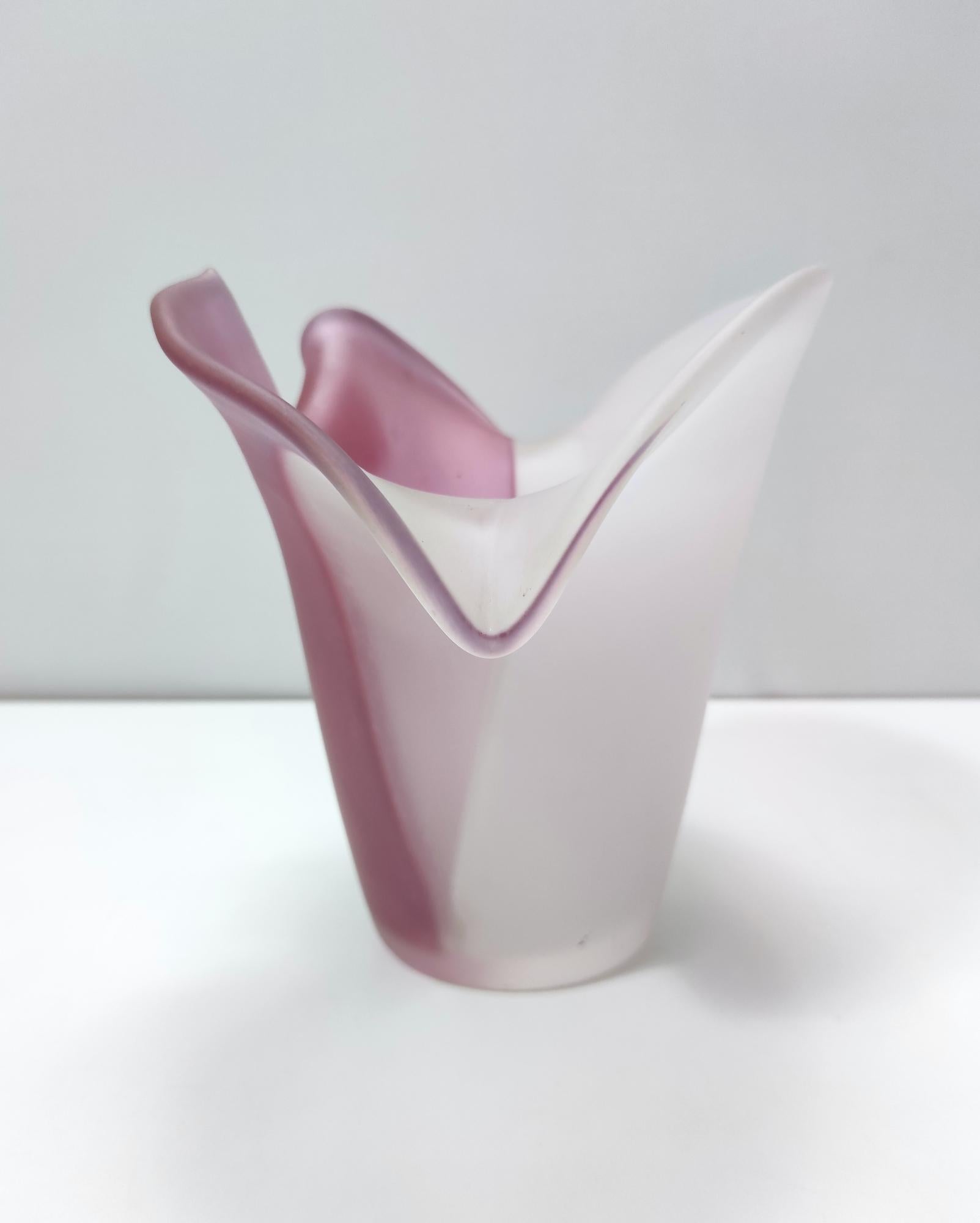 Late 20th Century Stunning Double Color White and Pink Etched Murano Glass Vase, Italy, 1980s For Sale