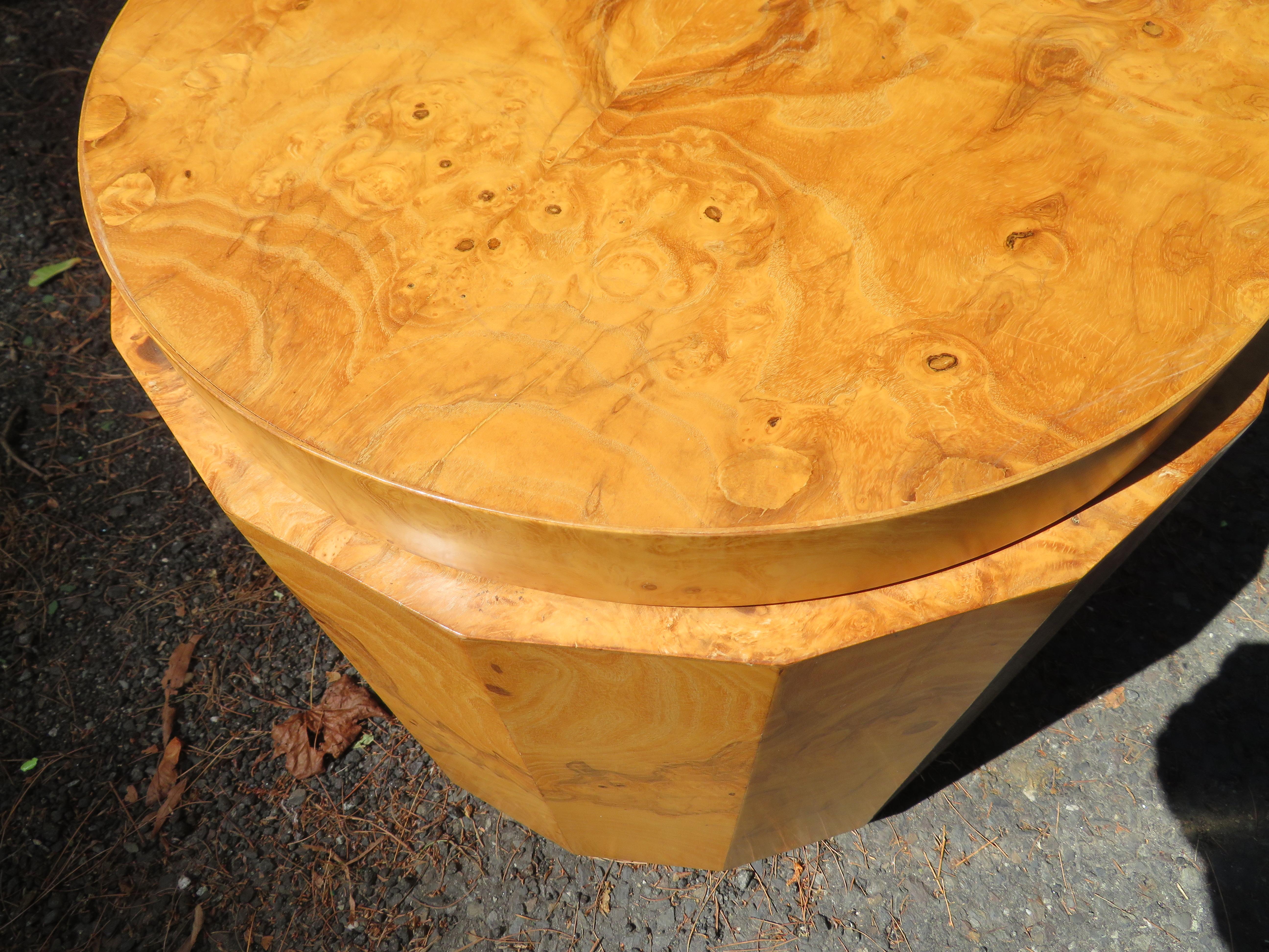 Stunning Dunbar Edward Wormley Burled Olivewood Octagon Drum Coffee Table In Good Condition For Sale In Pemberton, NJ