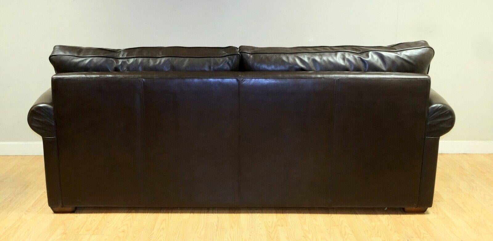 STUNNiNG DURESTA GARRICK THREE SEATER BROWN LEATHER SOFA ON CLASSIC SCROLL ARMS For Sale 2