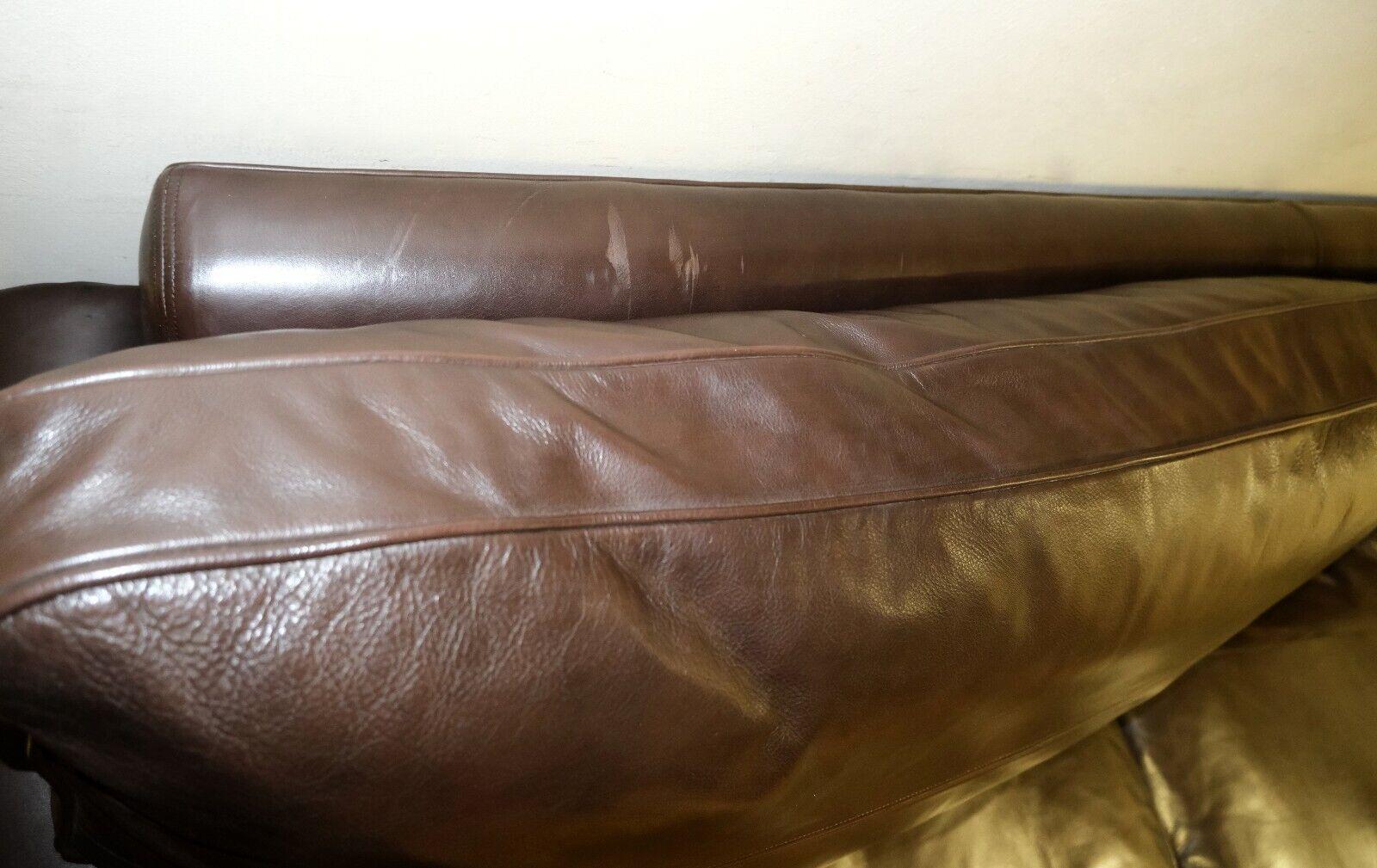 STUNNiNG DURESTA GARRICK THREE SEATER BROWN LEATHER SOFA ON CLASSIC SCROLL ARMS For Sale 3