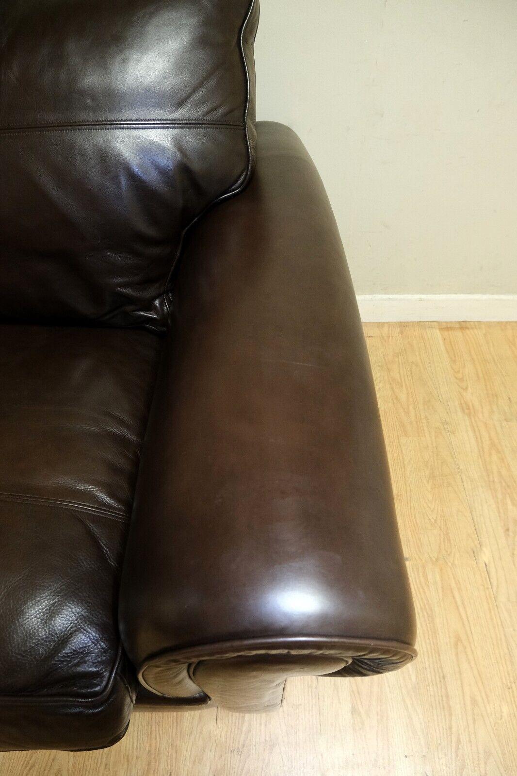 Leather STUNNiNG DURESTA GARRICK THREE SEATER BROWN LEATHER SOFA ON CLASSIC SCROLL ARMS For Sale