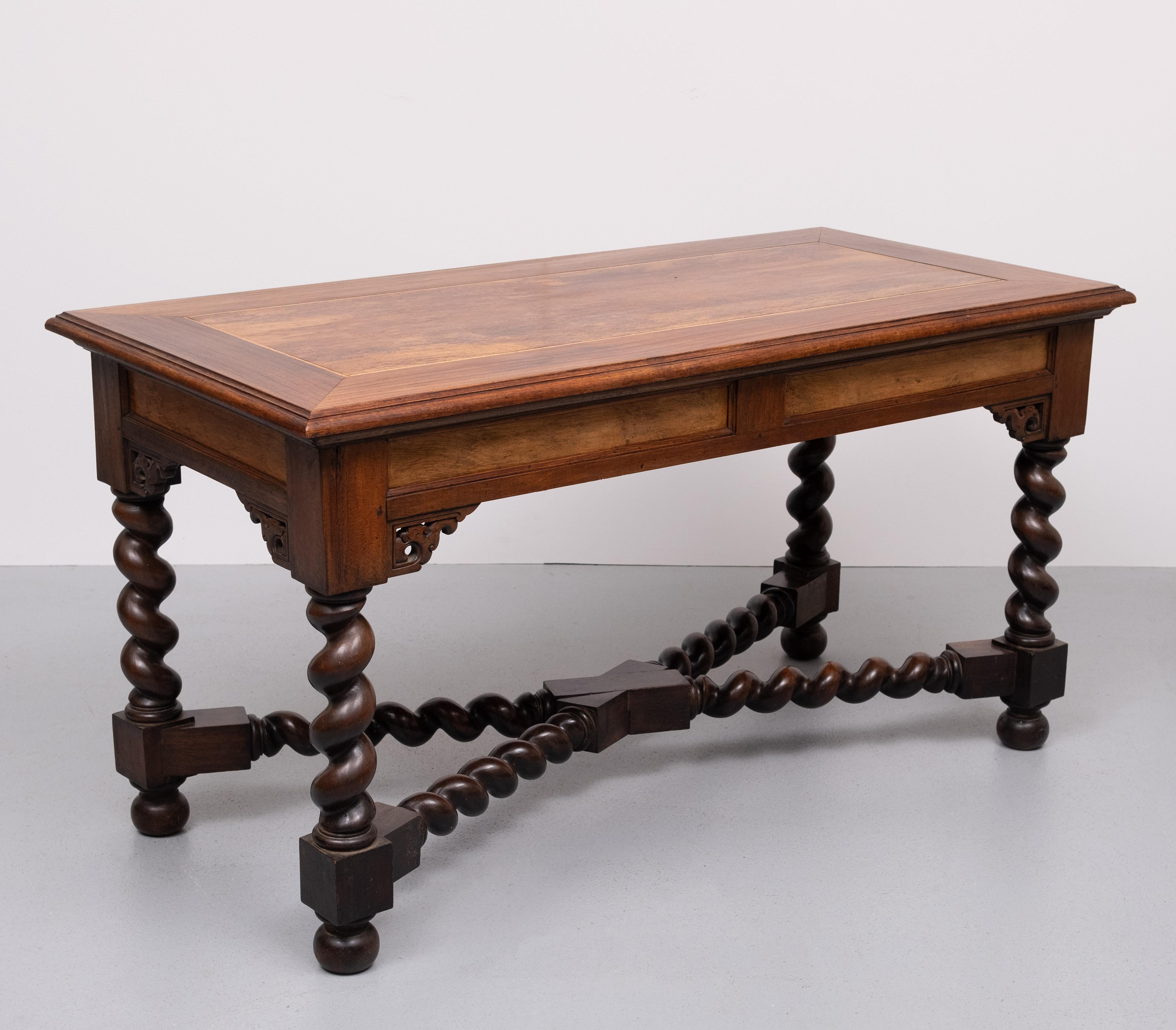 Superbe table d'écriture ou de salon coloniale néerlandaise du début du 19ème siècle en vente 8