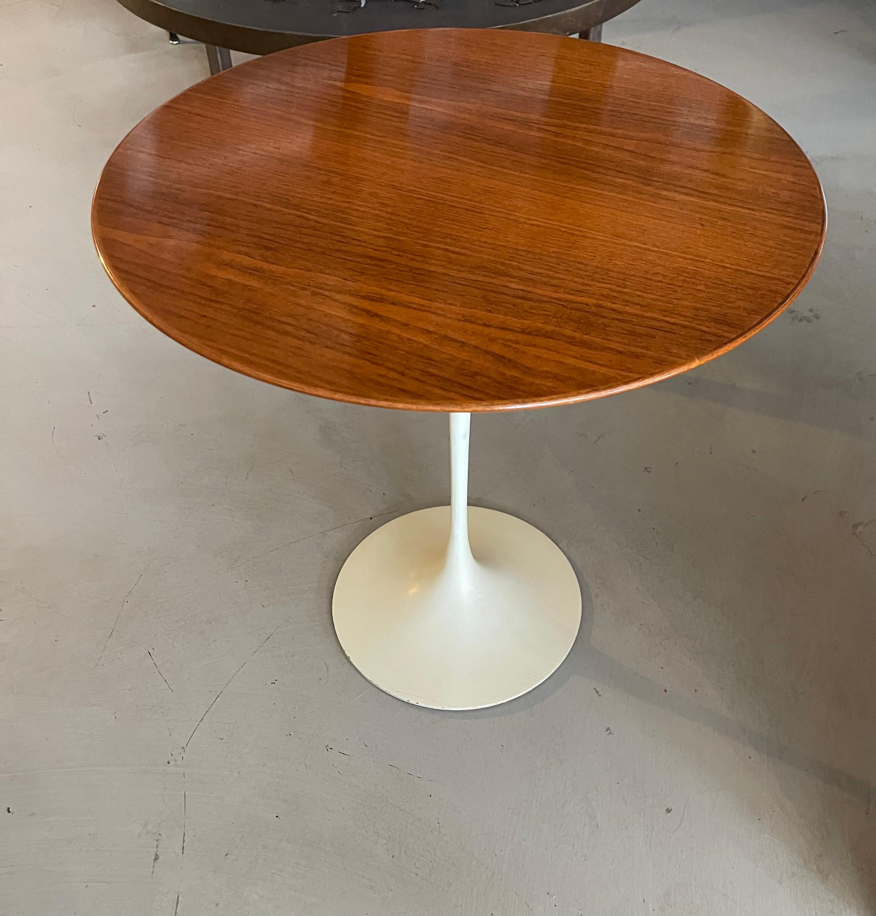 Stunning Early Saarinen Tulip Table by Knoll  In Good Condition In Palm Springs, CA