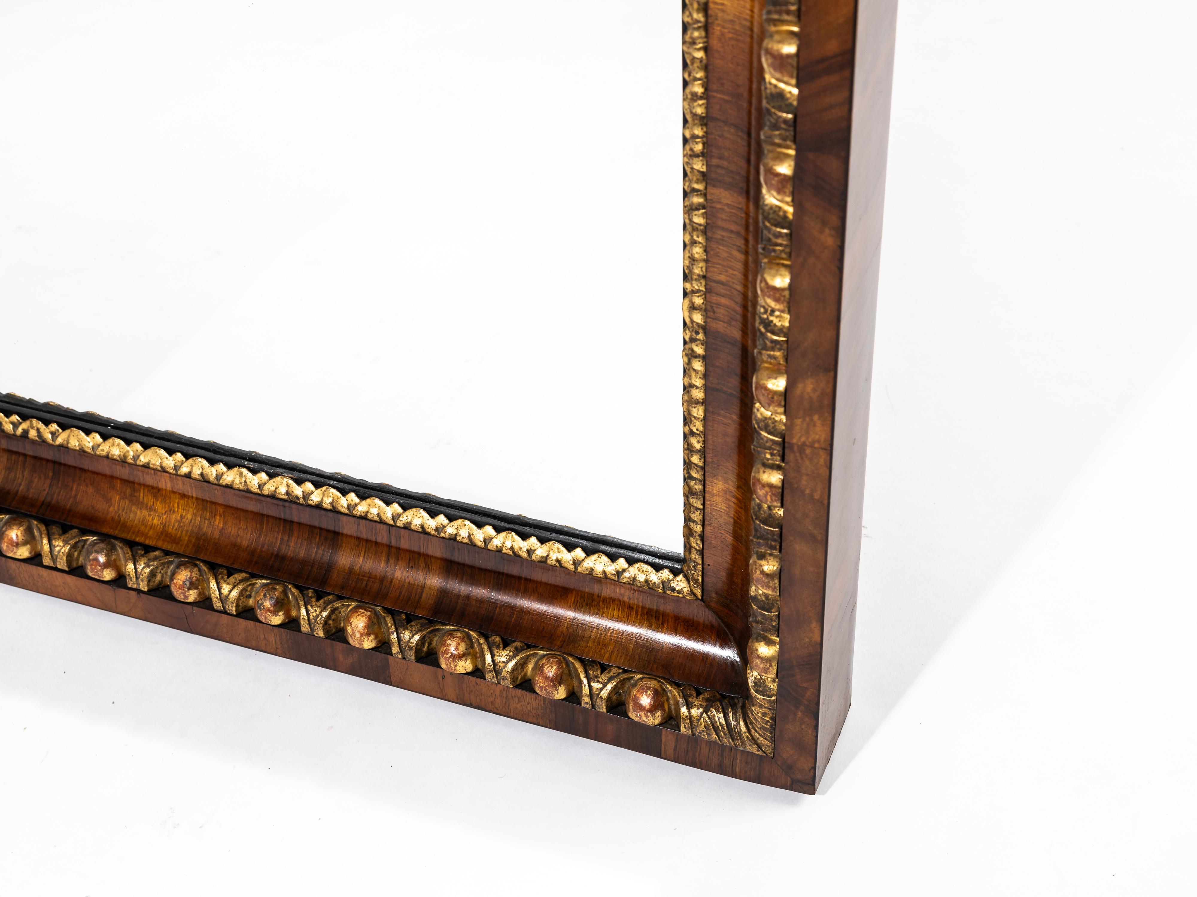 Impresionante espejo de pared antiguo, Biedermeier original, 1820, Austria Nogal en venta