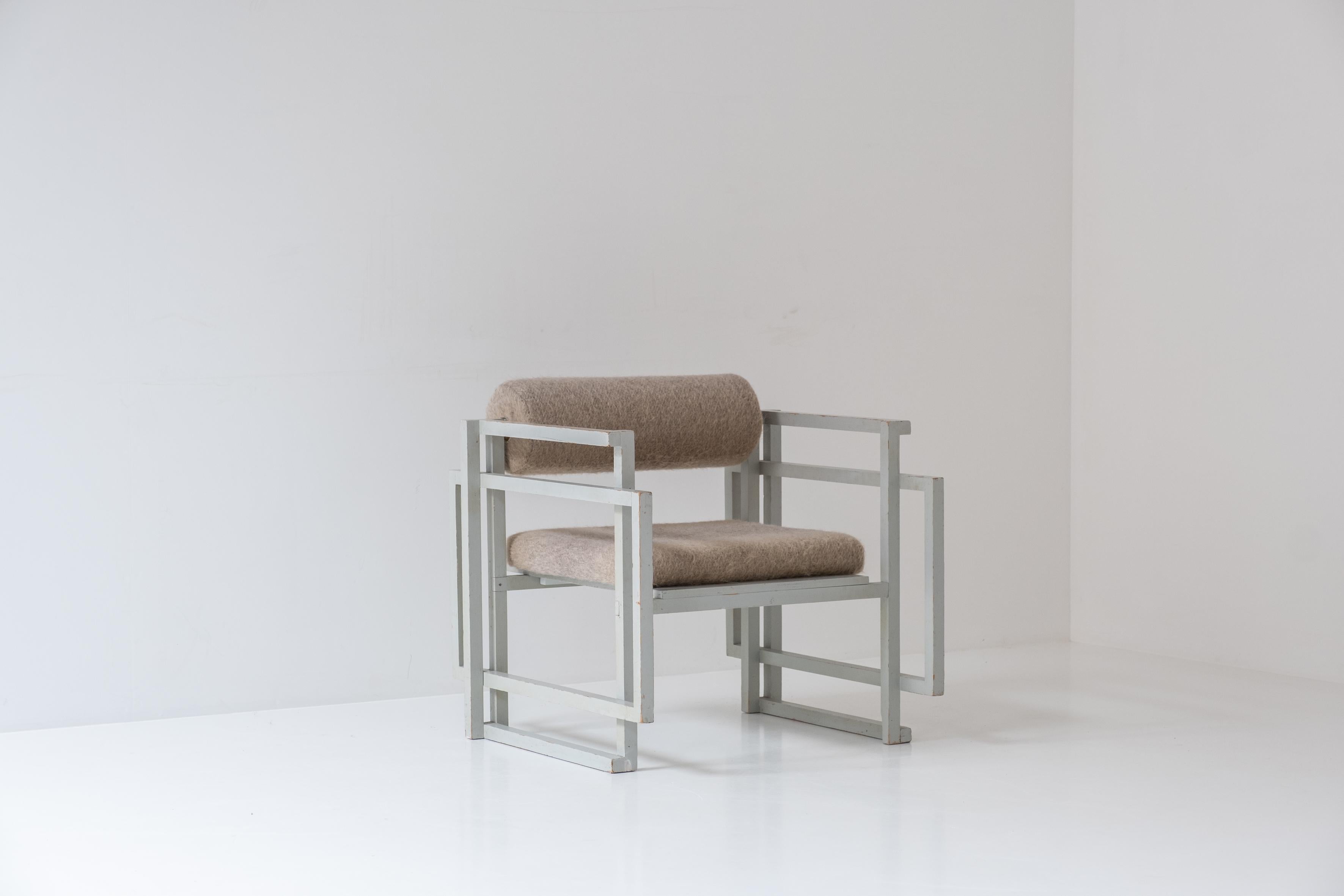 Mid-Century Modern Superbe fauteuil conçu et fabriqué datant des années 1960. en vente