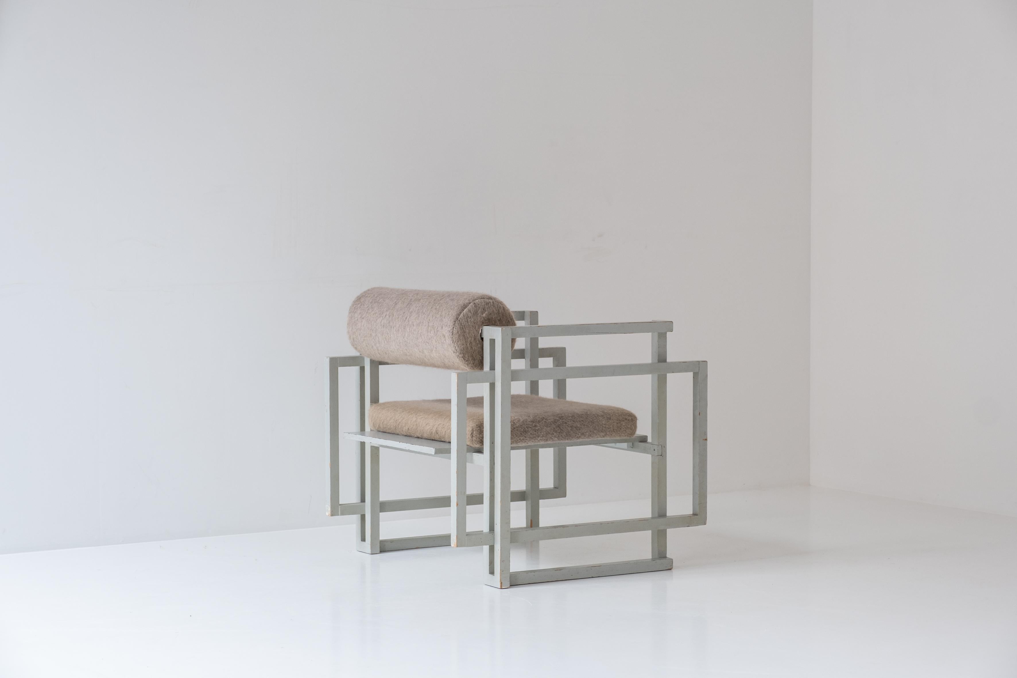 Européen Superbe fauteuil conçu et fabriqué datant des années 1960. en vente