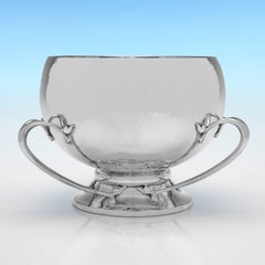 Stunning Edwardian arts and crafts bowl or 3 handled cup made in London in 1904