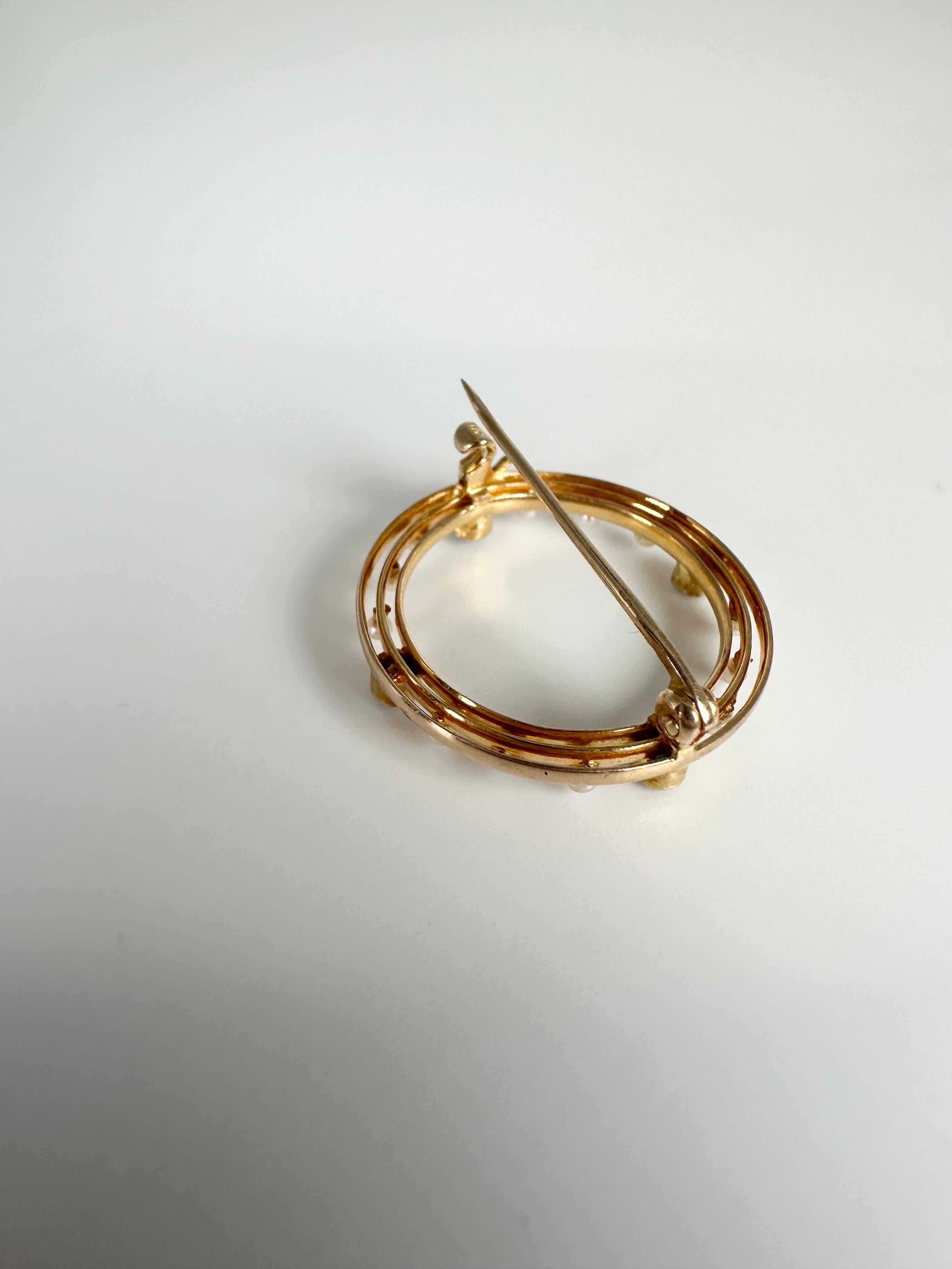 Stunning Edwardian pin 14KT yellow gold In Excellent Condition For Sale In Jupiter, FL
