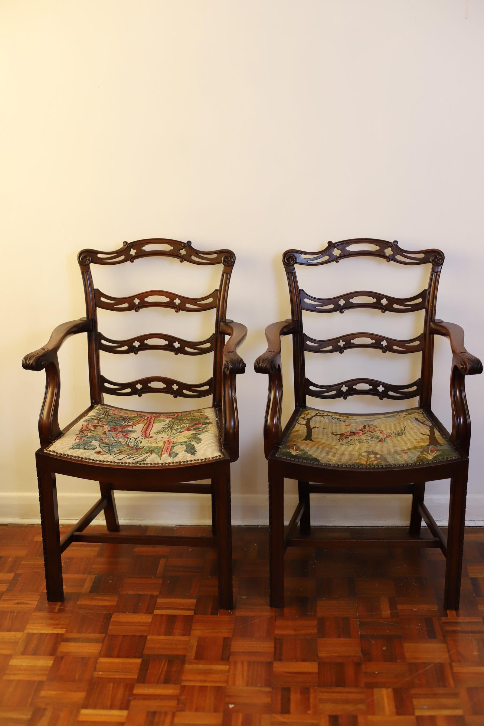 Stunning Edwardian Set Of Ten Dining Chairs , Chippindale Design For Sale 6