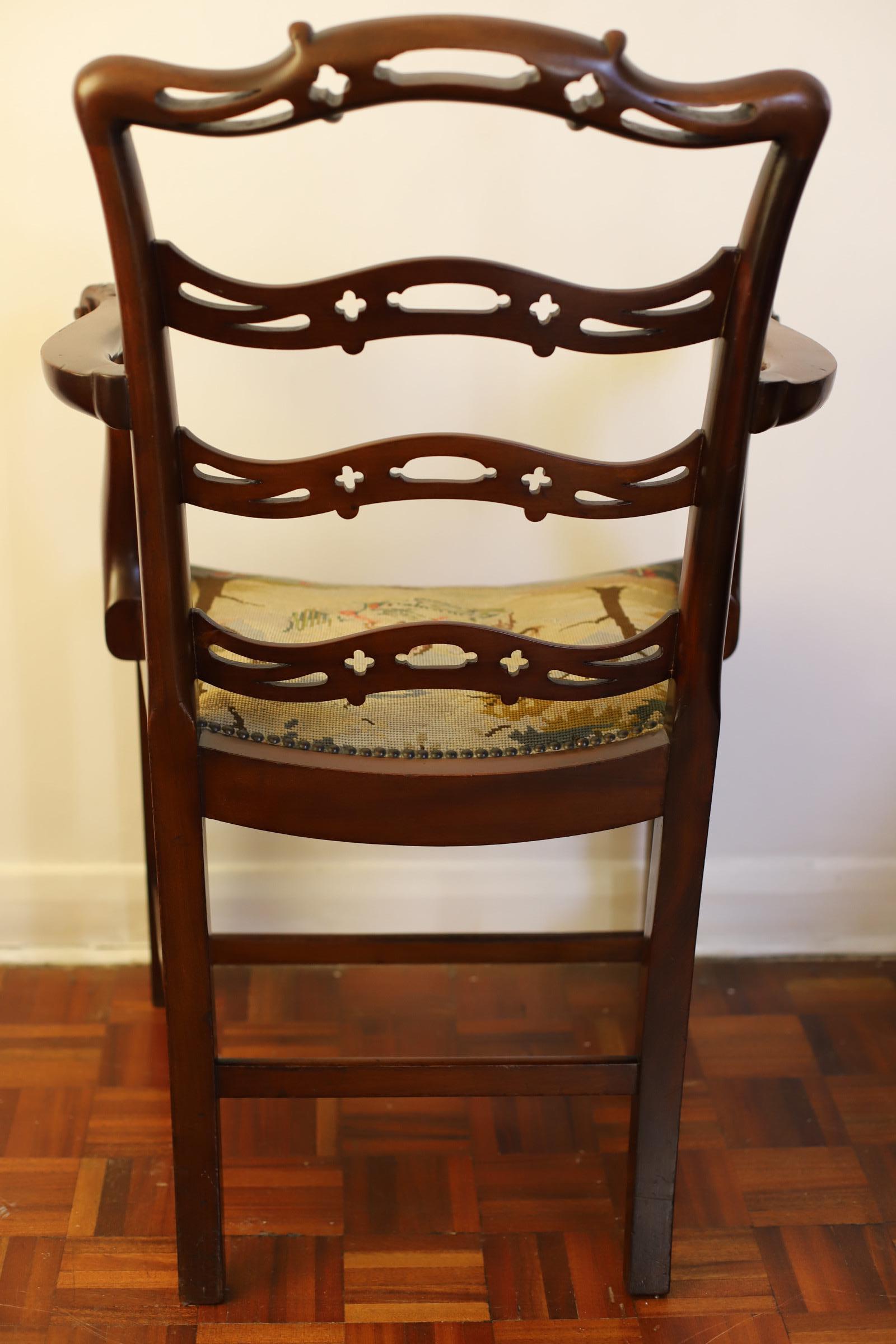 Stunning Edwardian Set Of Ten Dining Chairs , Chippindale Design For Sale 12