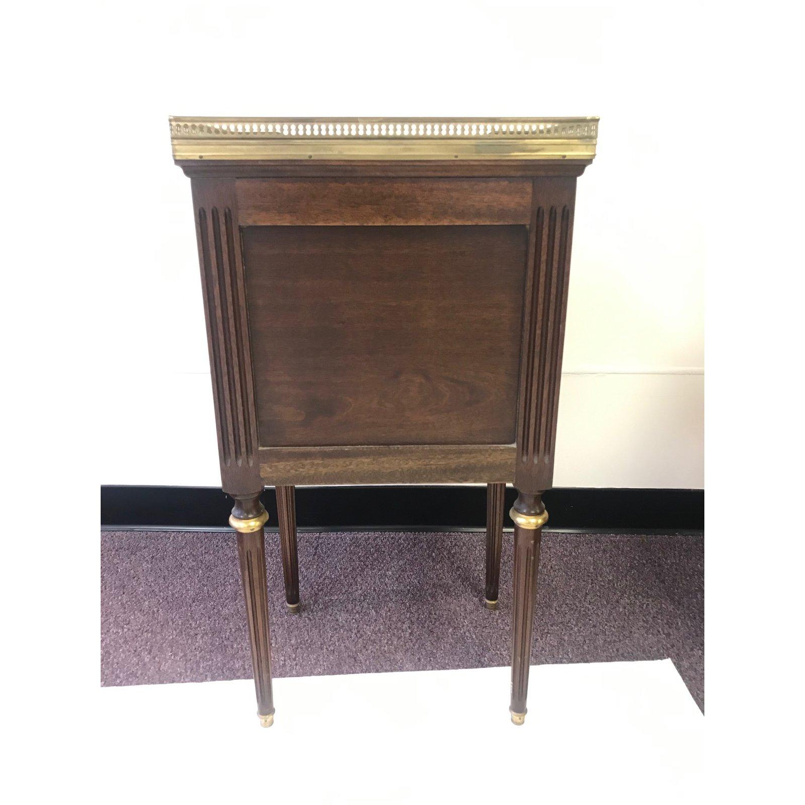 Stunning Elegant Pair of French Regency Nightstands with 3 Drawers 1