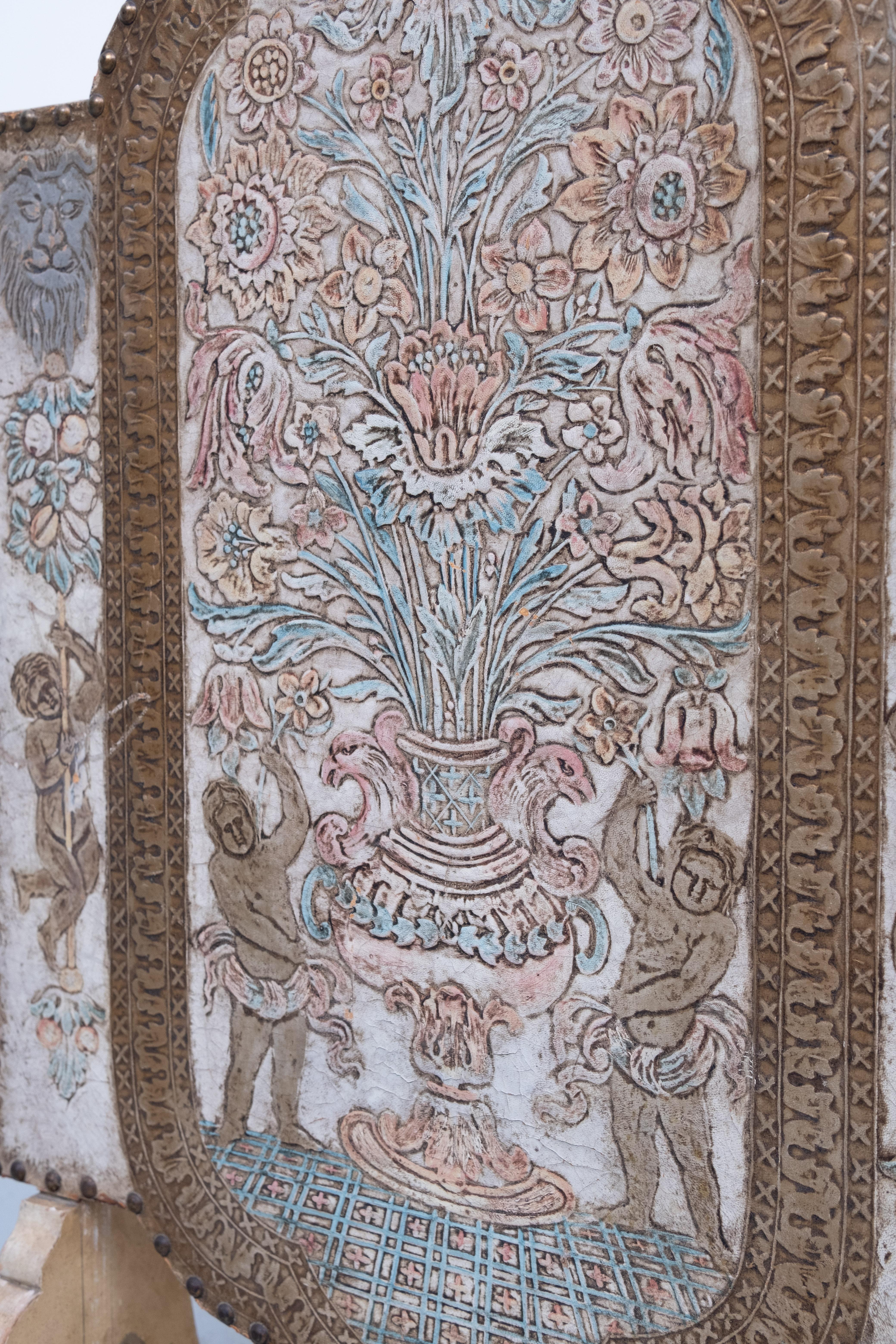 Impresionante pantalla de chimenea de cuero repujado  Años 50 Italia en venta 2